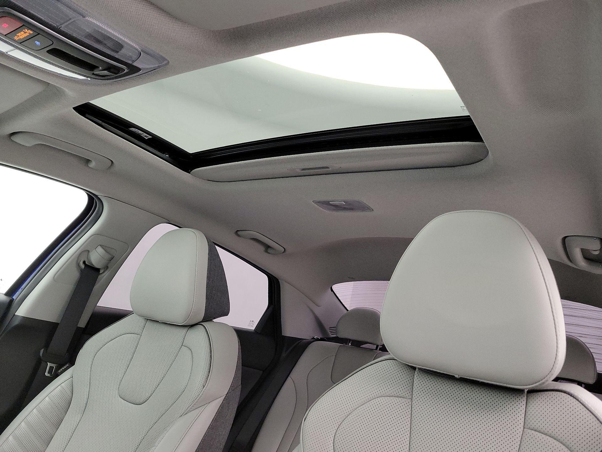 Thumbnail: 2023 Hyundai Elantra - 20