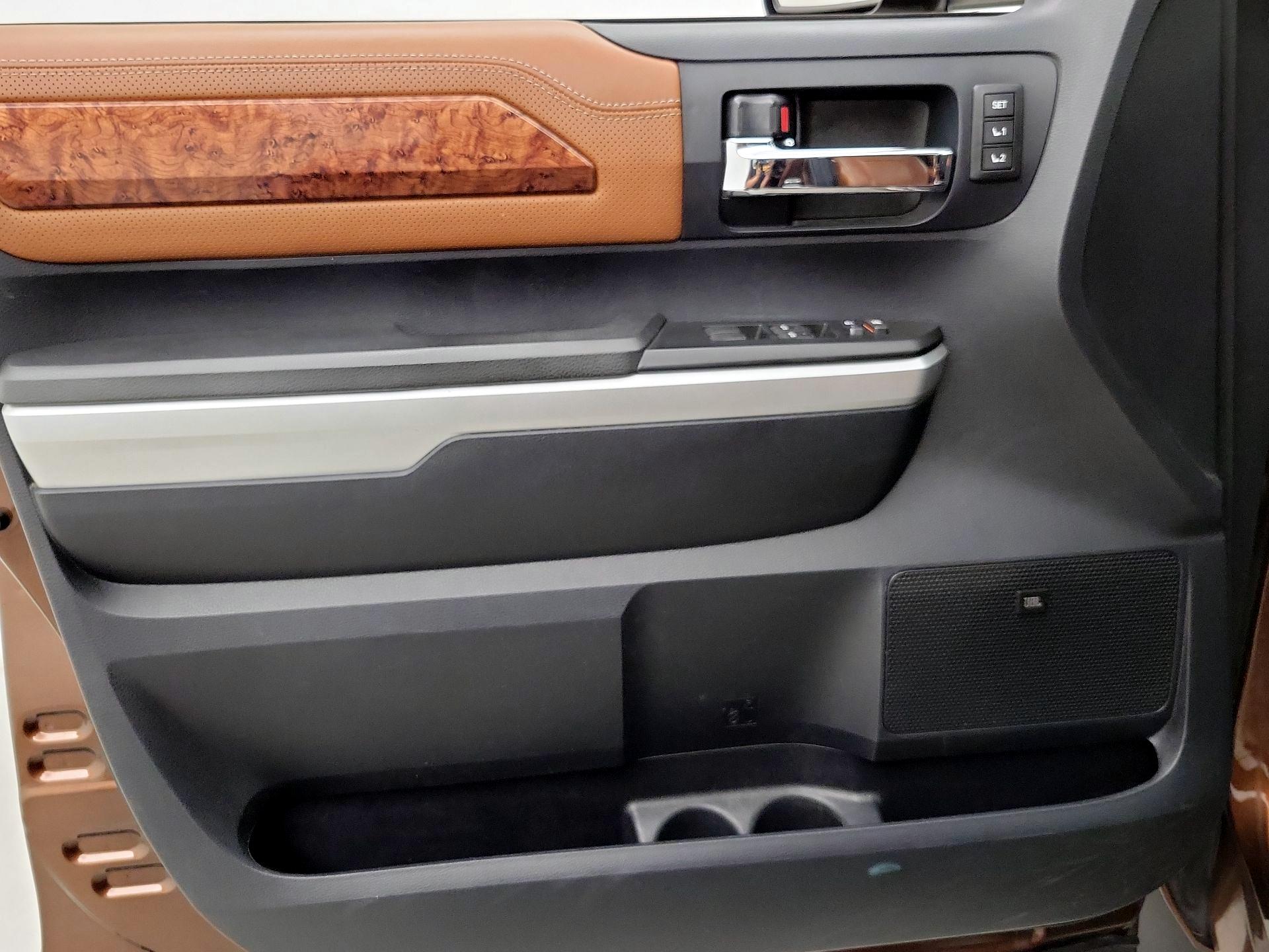 Thumbnail: 2015 Toyota Tundra - 12