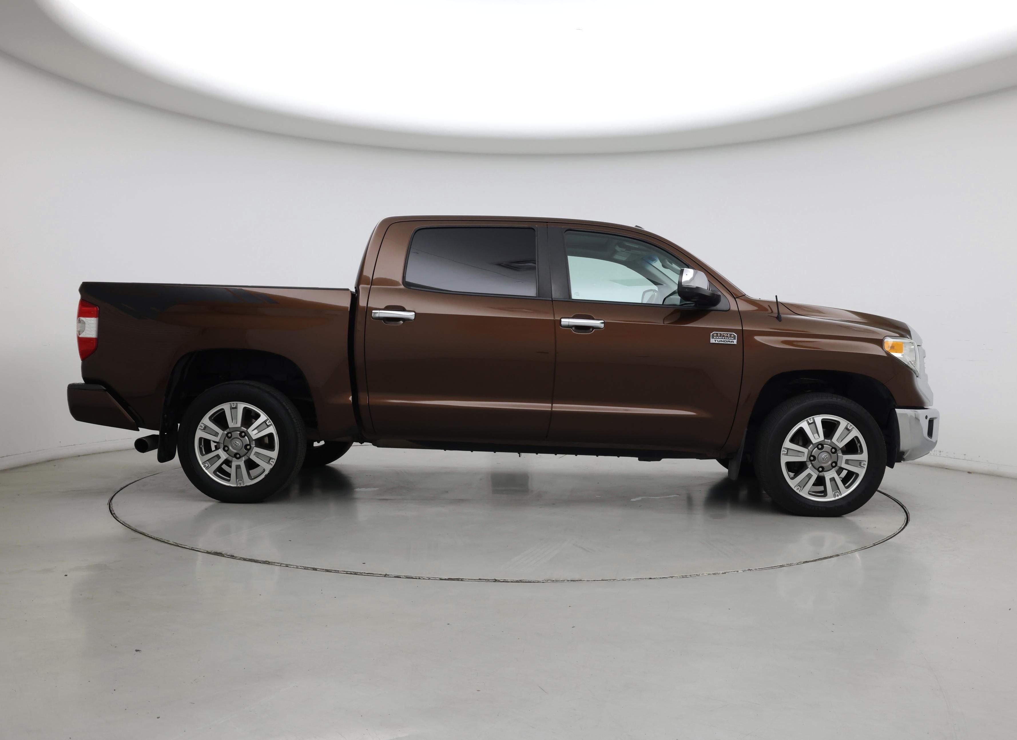 Thumbnail: 2015 Toyota Tundra - 7