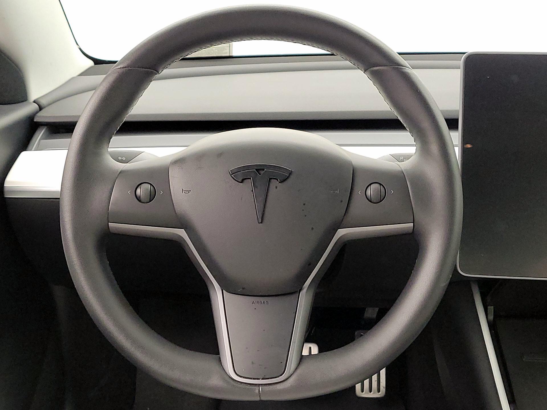 Thumbnail: 2020 Tesla Model 3 - 10