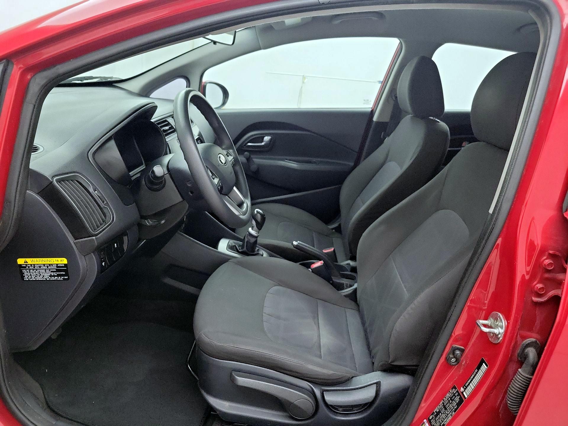 Thumbnail: 2017 Kia Rio - 11