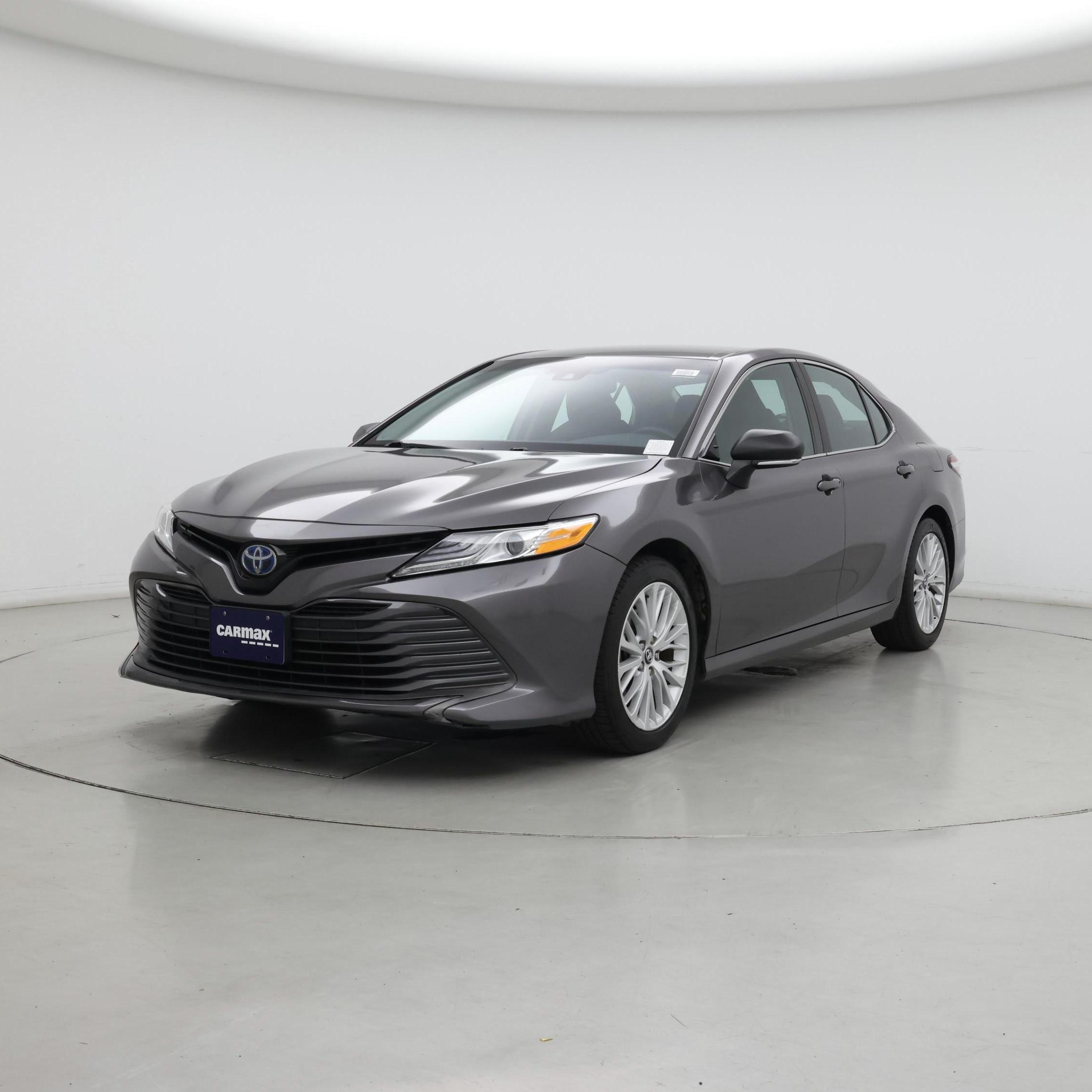 Thumbnail: 2019 Toyota Camry - 4