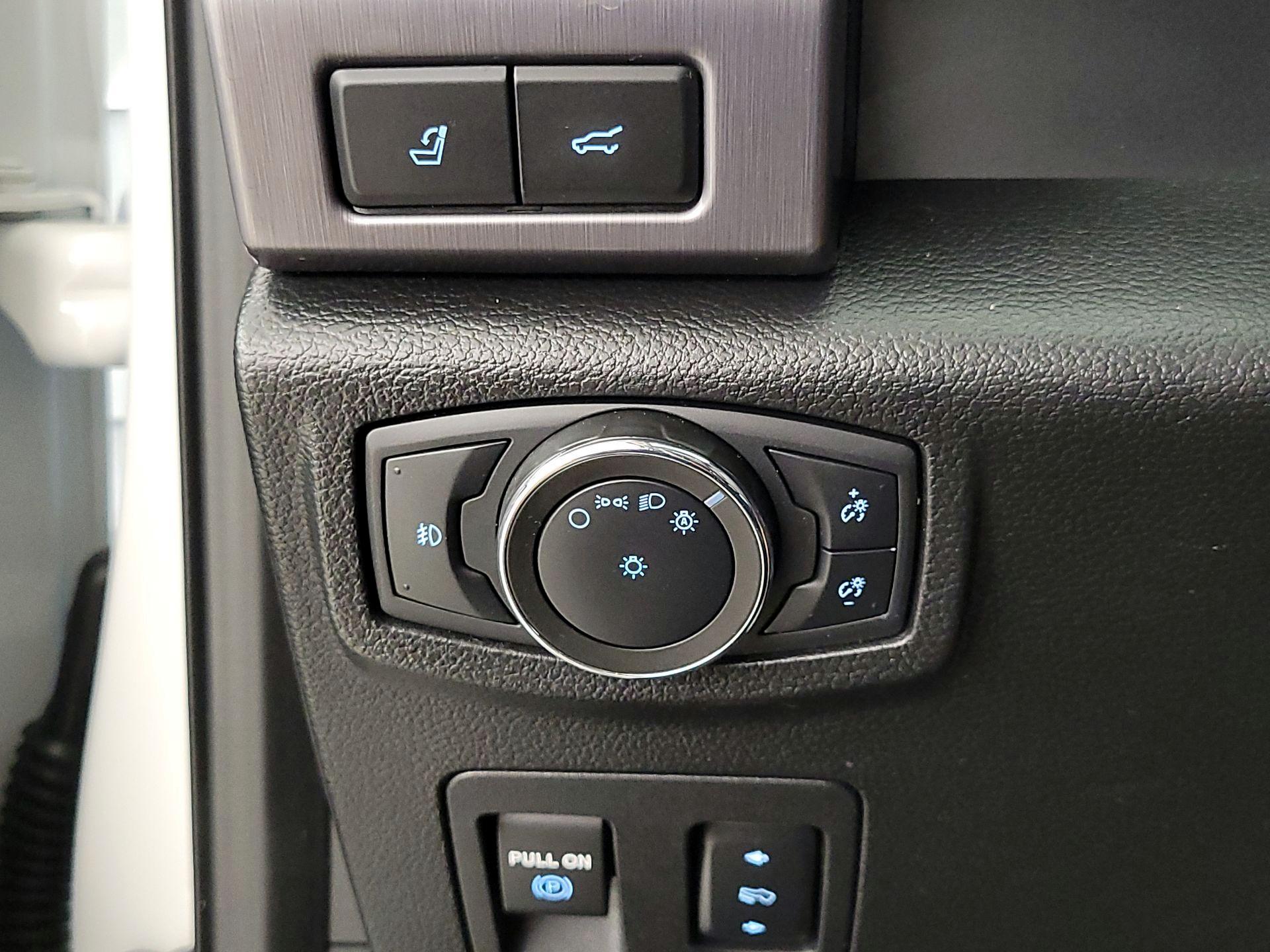 Thumbnail: 2020 Ford Expedition - 13