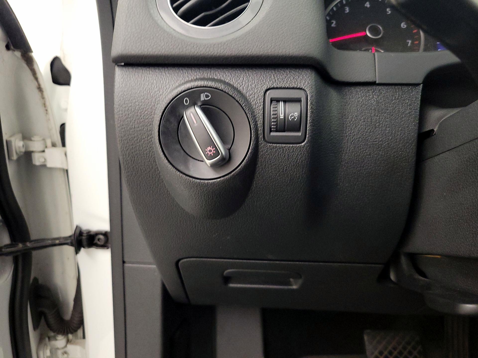 Thumbnail: 2017 Volkswagen Tiguan - 13