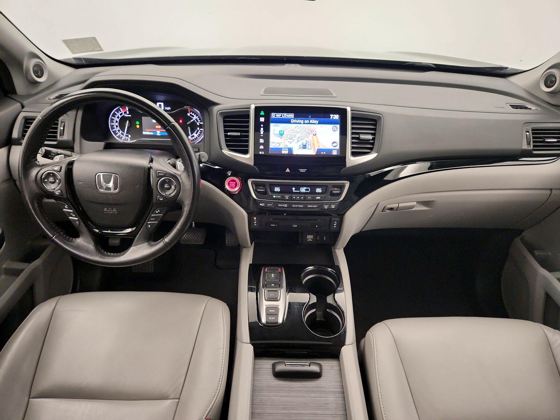 Thumbnail: 2016 Honda Pilot - 9