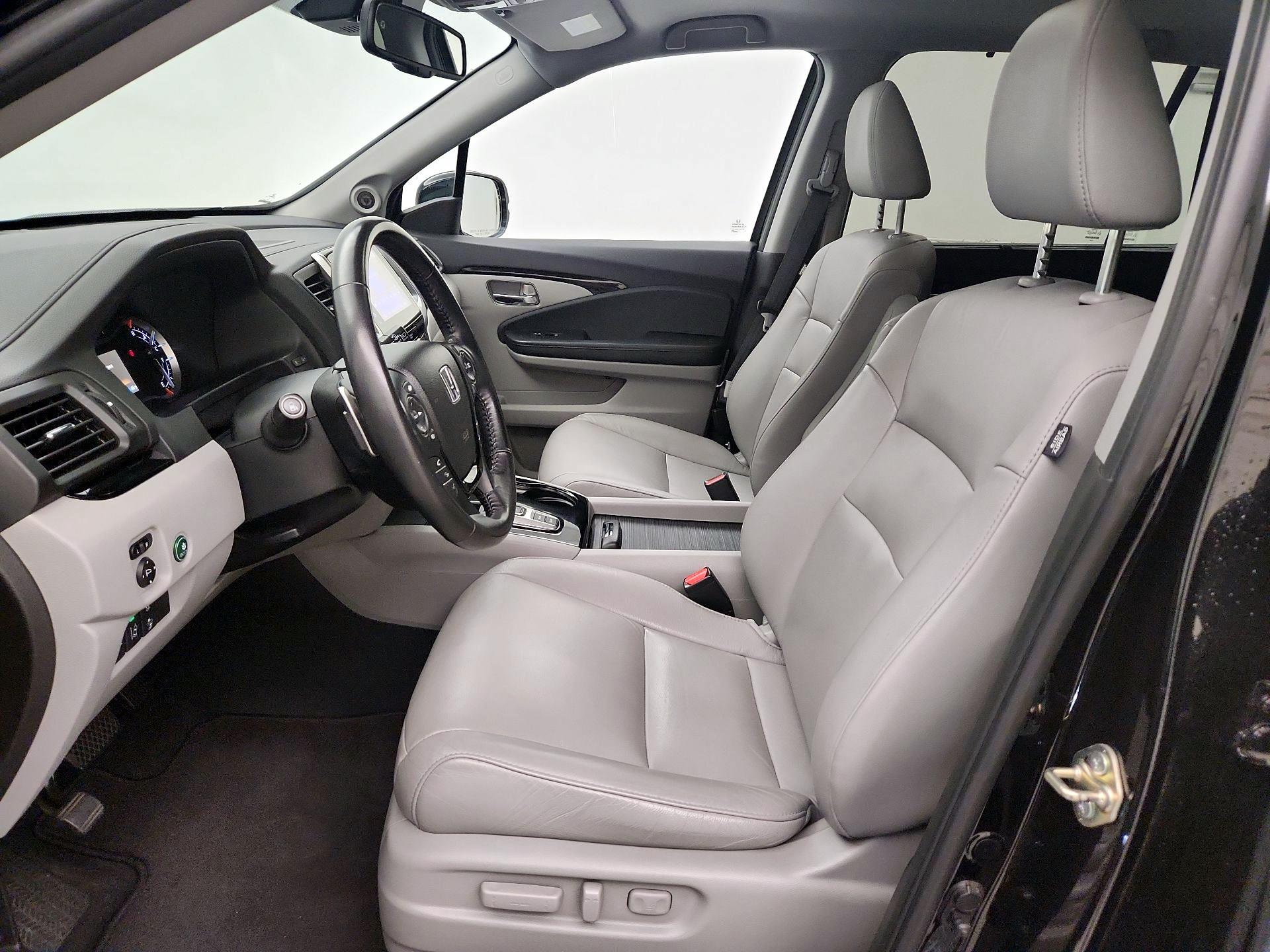 Thumbnail: 2016 Honda Pilot - 11