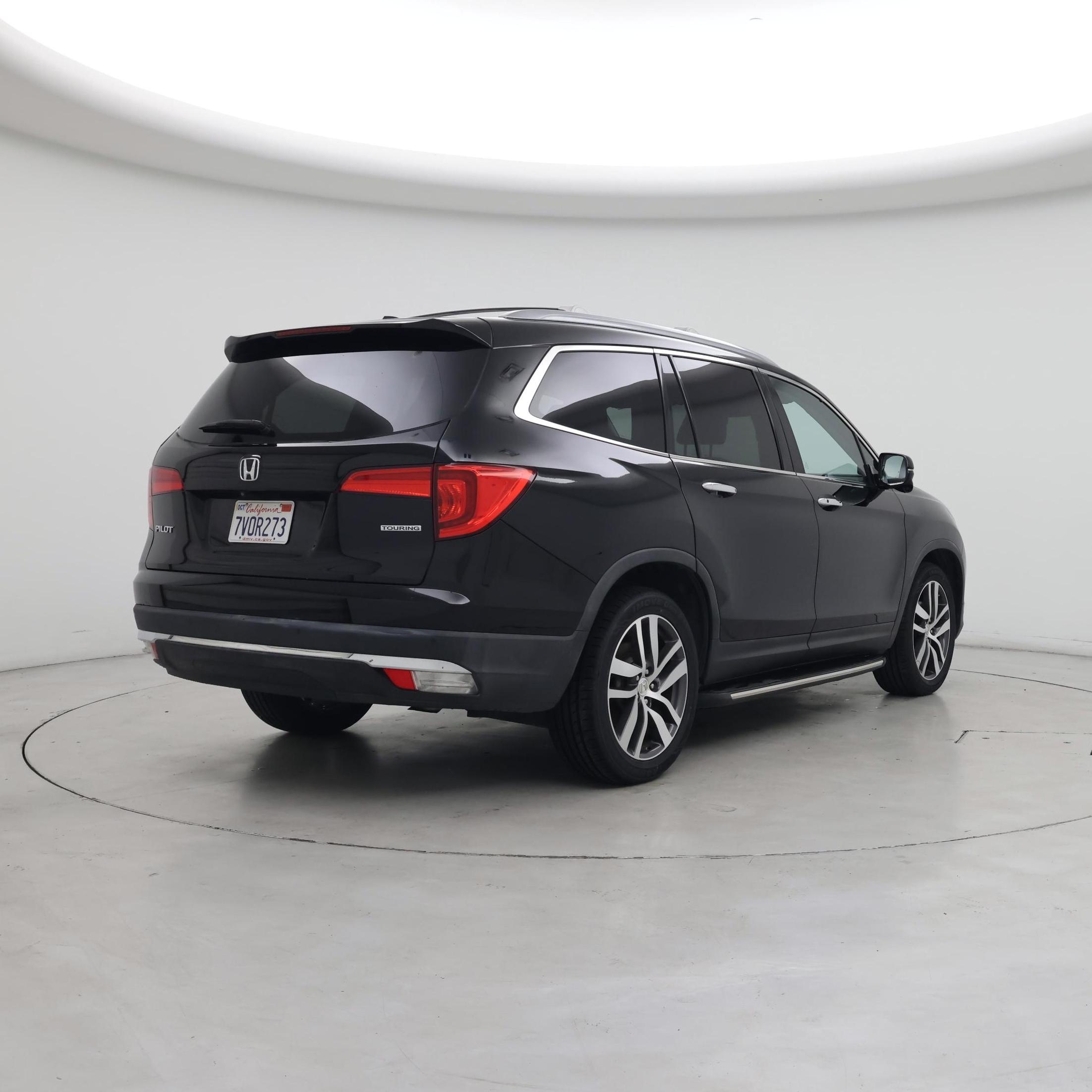 Thumbnail: 2016 Honda Pilot - 8