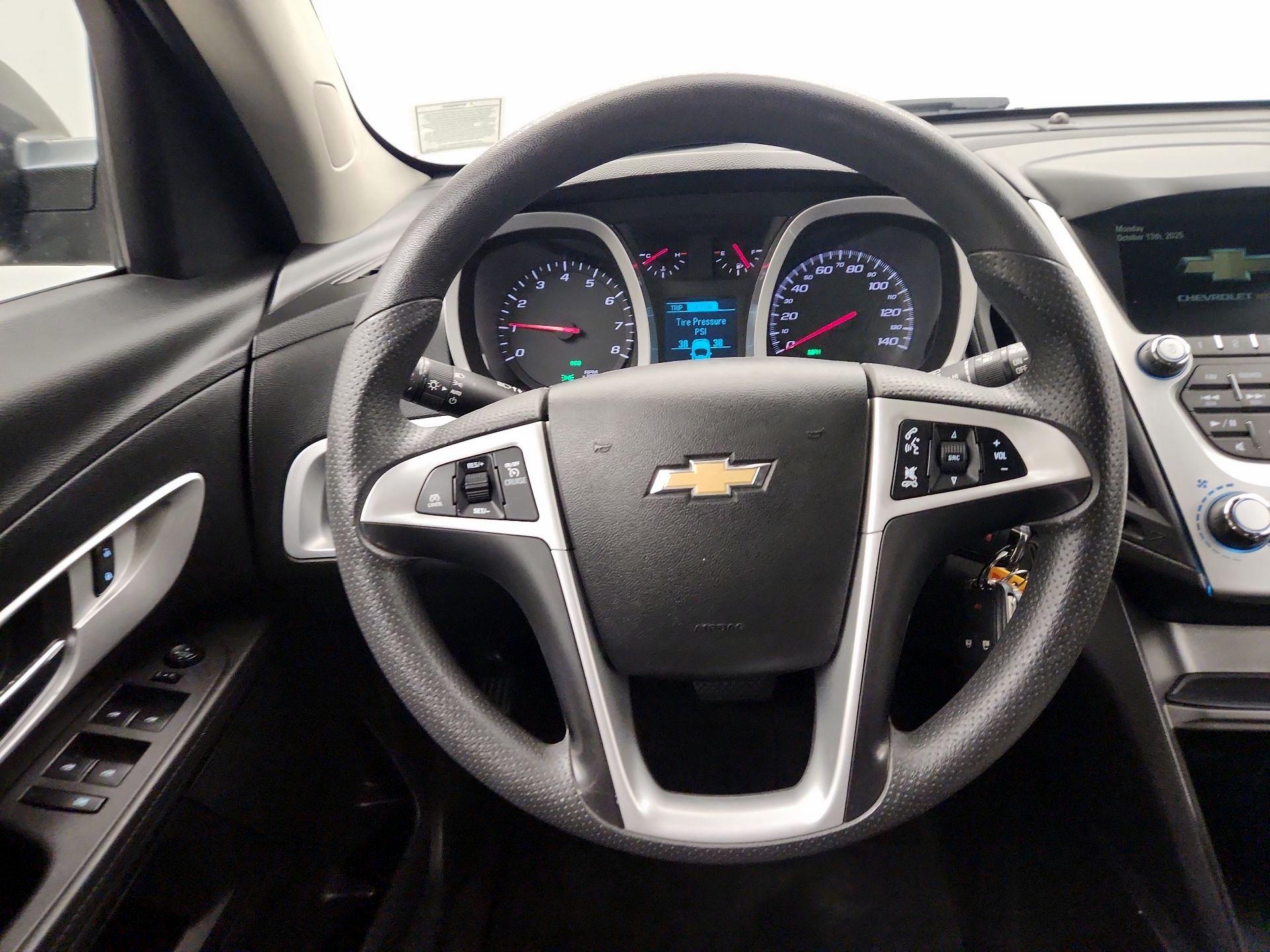 Thumbnail: 2017 Chevrolet Equinox - 10