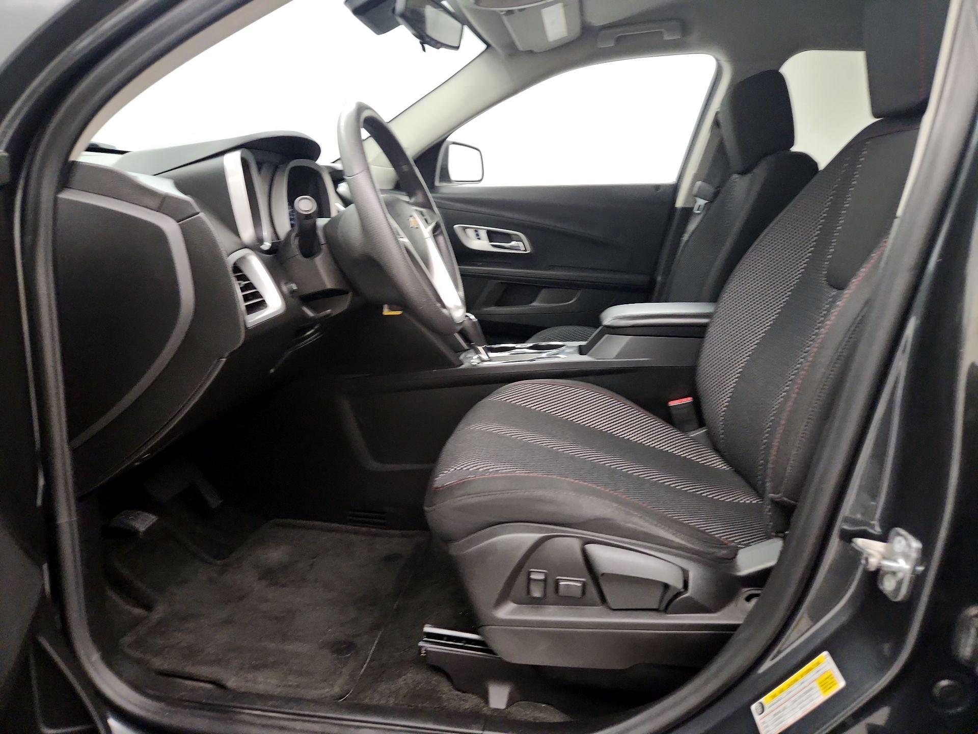 Thumbnail: 2017 Chevrolet Equinox - 11