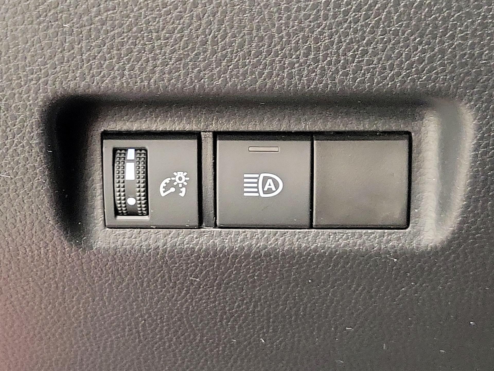 Thumbnail: 2025 Toyota RAV4 - 13