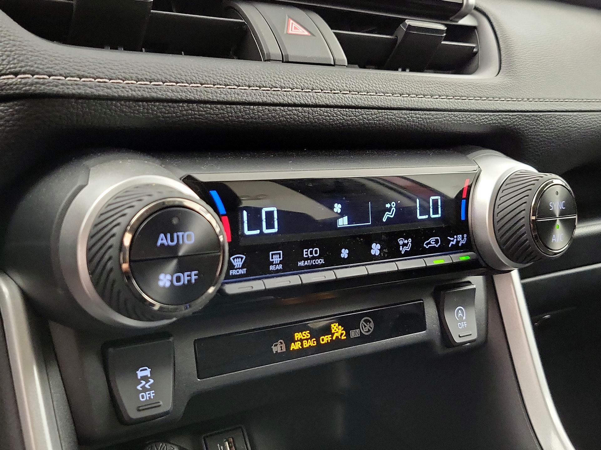 Thumbnail: 2025 Toyota RAV4 - 16