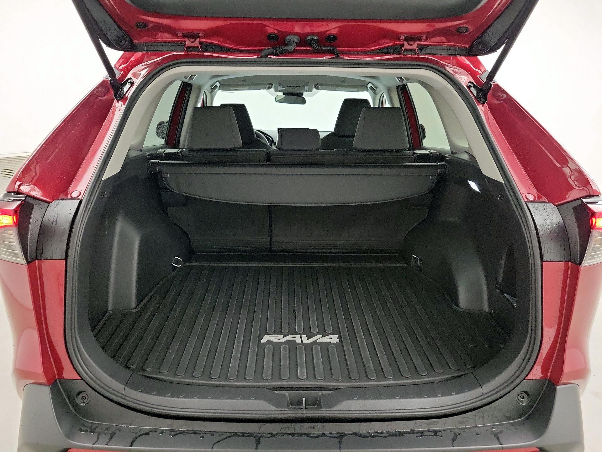 Thumbnail: 2025 Toyota RAV4 - 20