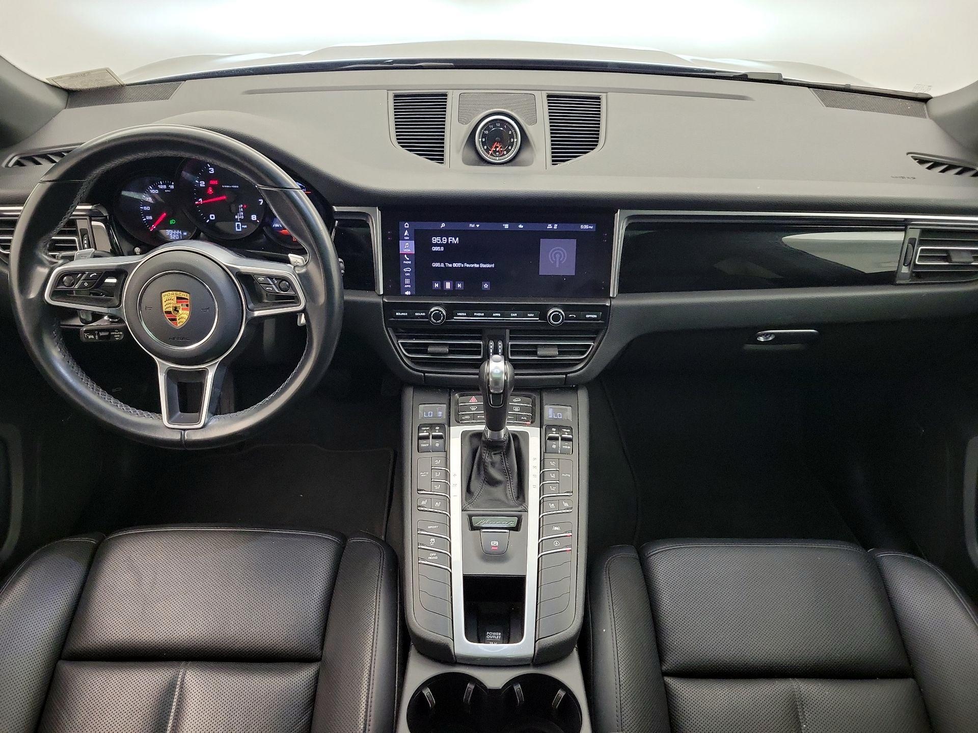 Thumbnail: 2021 Porsche Macan - 9