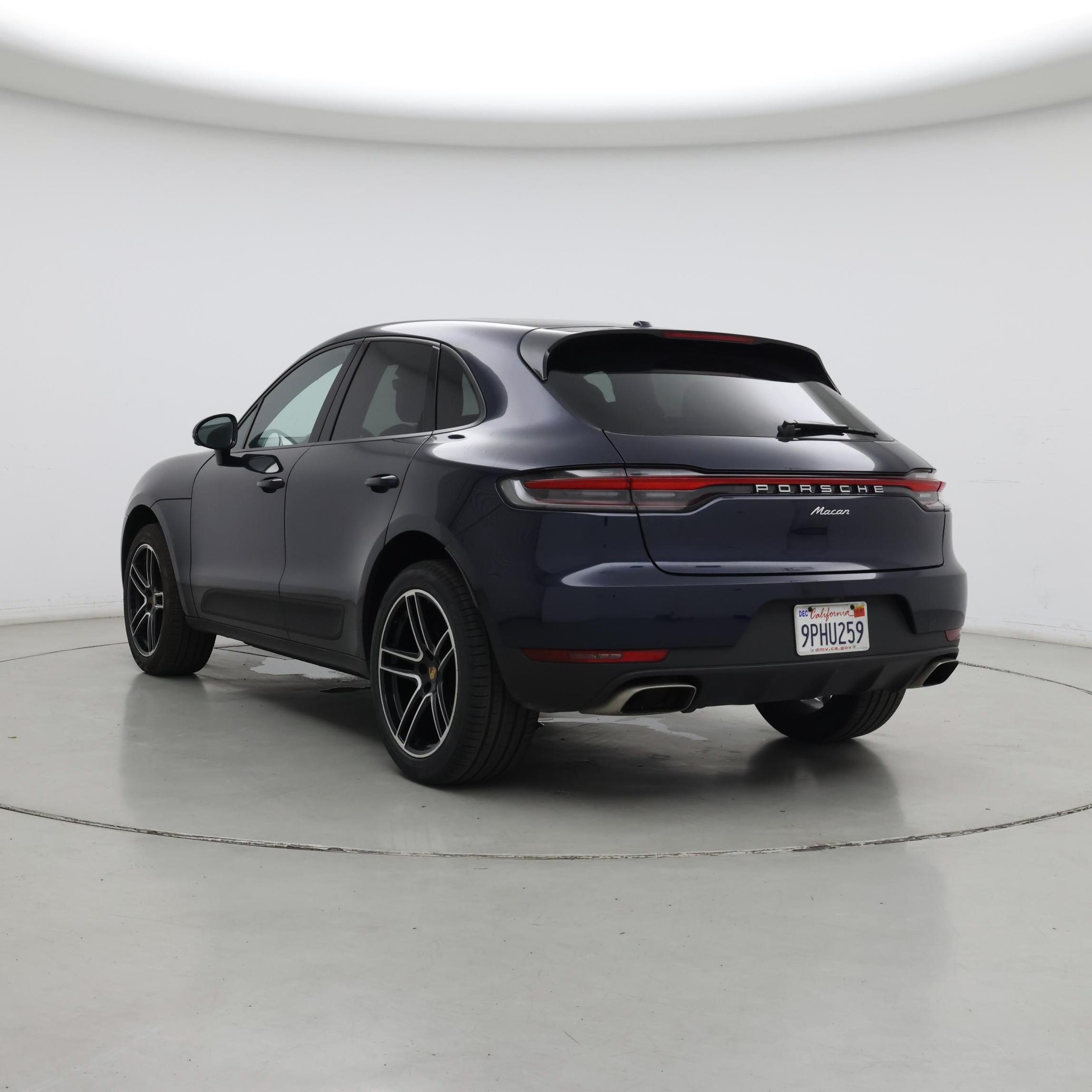 Thumbnail: 2021 Porsche Macan - 2
