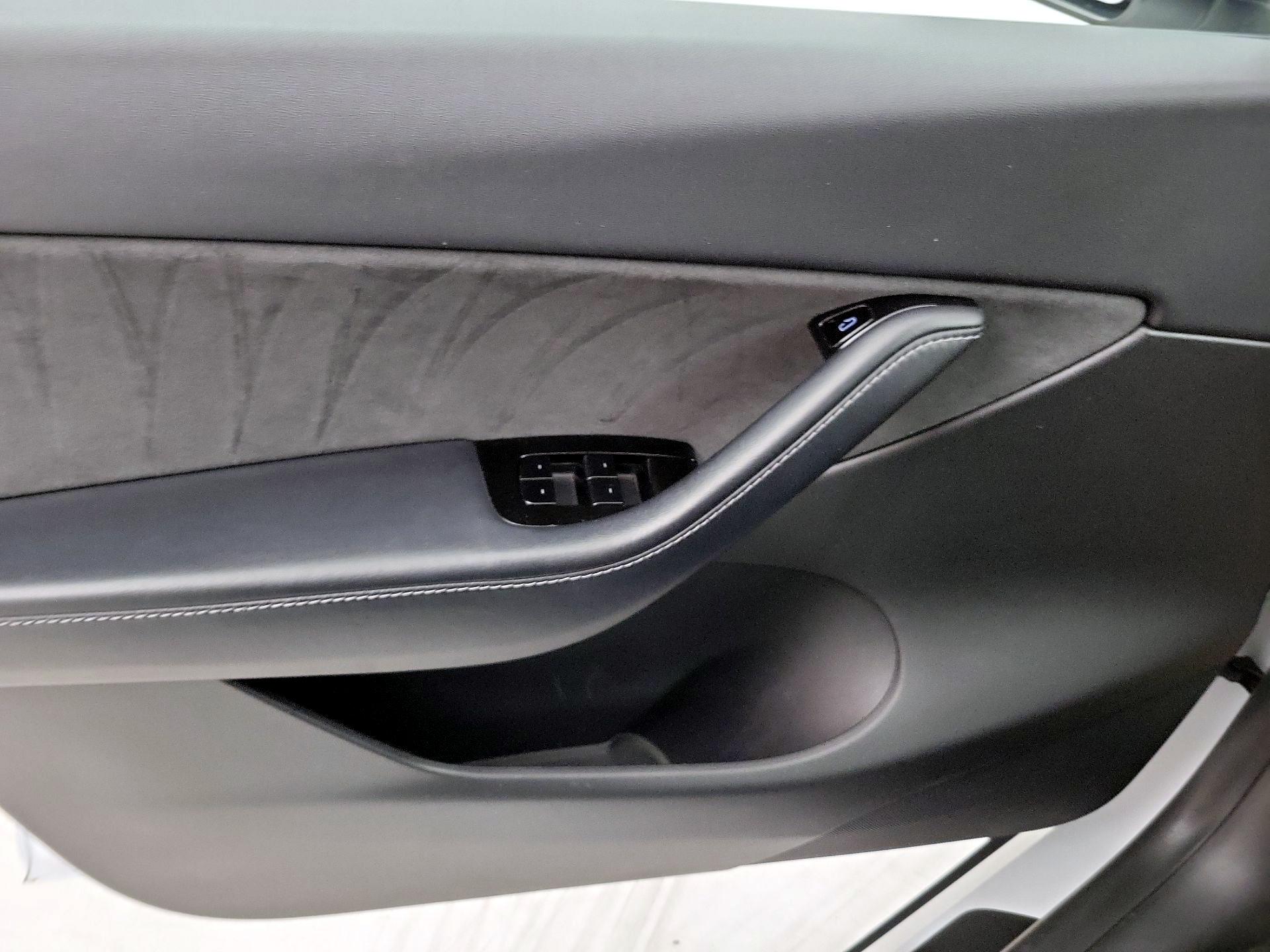 Thumbnail: 2021 Tesla Model Y - 12