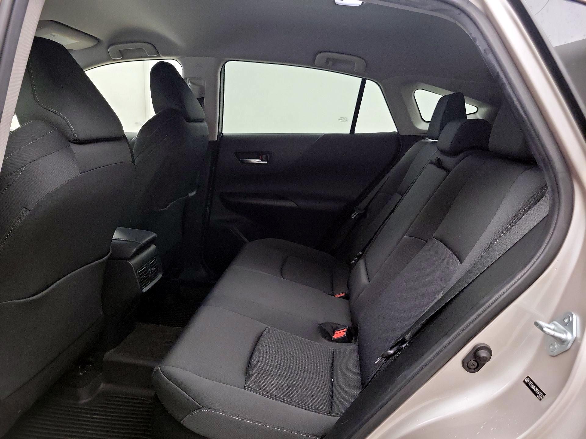 Thumbnail: 2021 Toyota Venza - 19