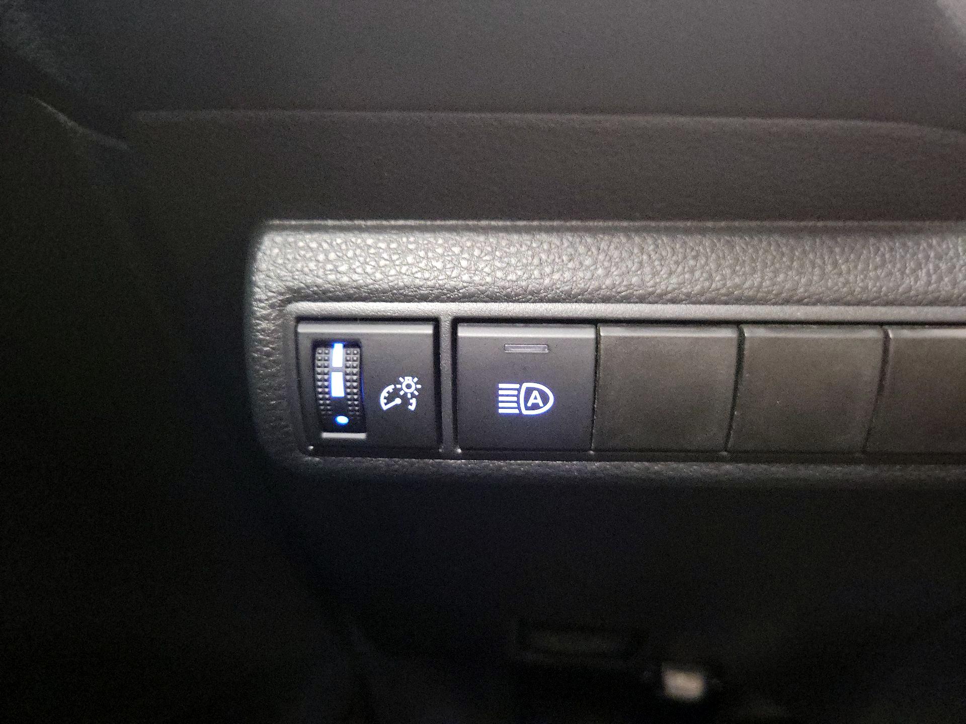 Thumbnail: 2021 Toyota Corolla - 13