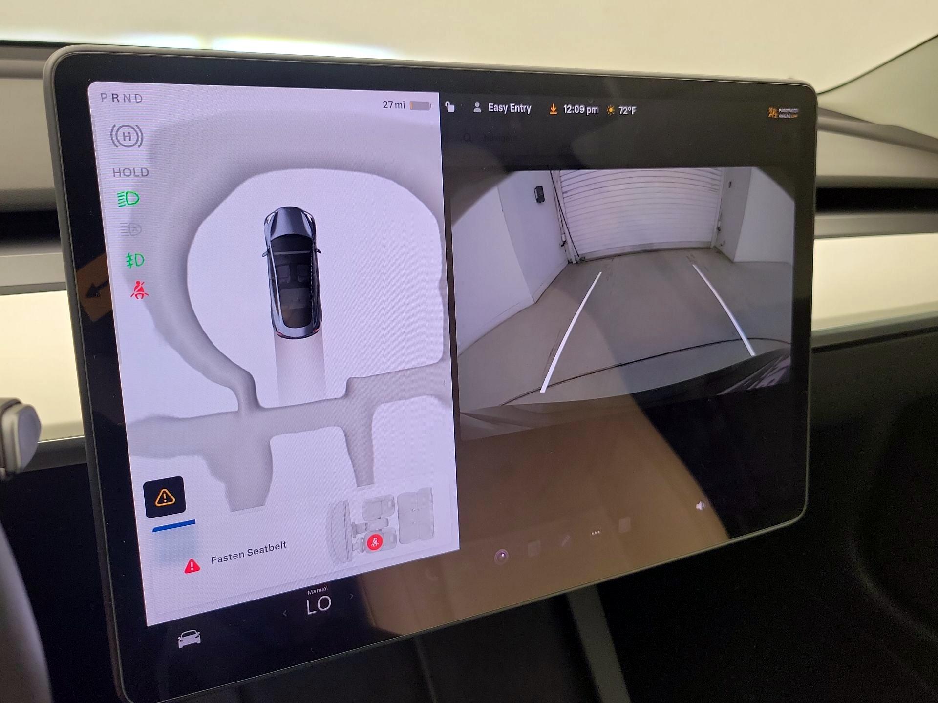 Thumbnail: 2022 Tesla Model 3 - 14