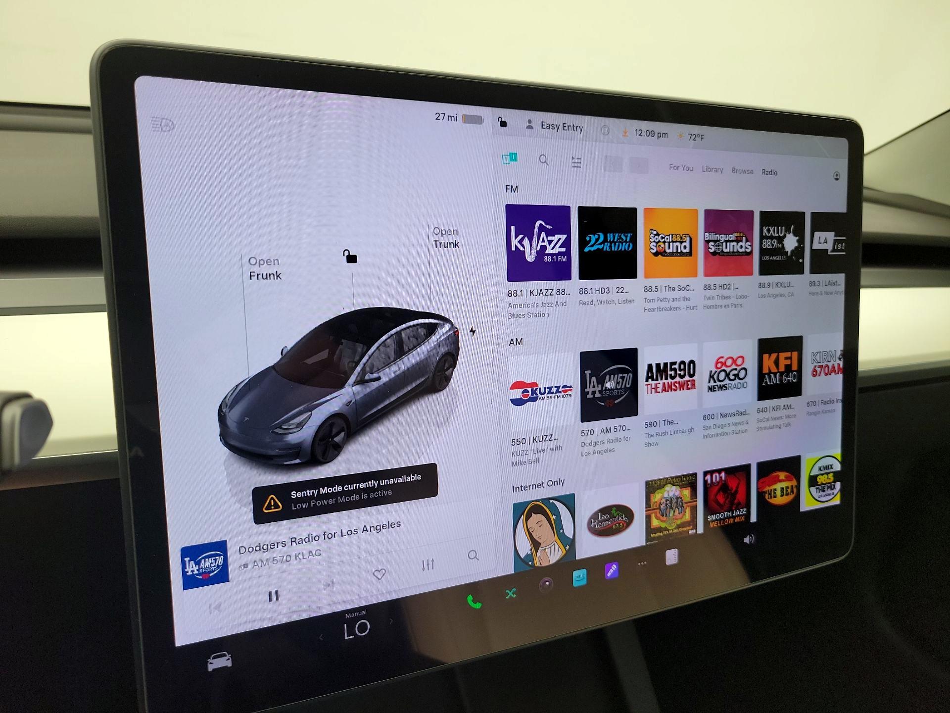 Thumbnail: 2022 Tesla Model 3 - 15