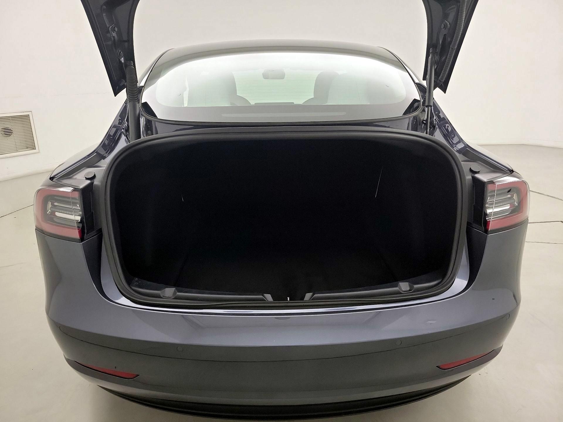 Thumbnail: 2022 Tesla Model 3 - 20