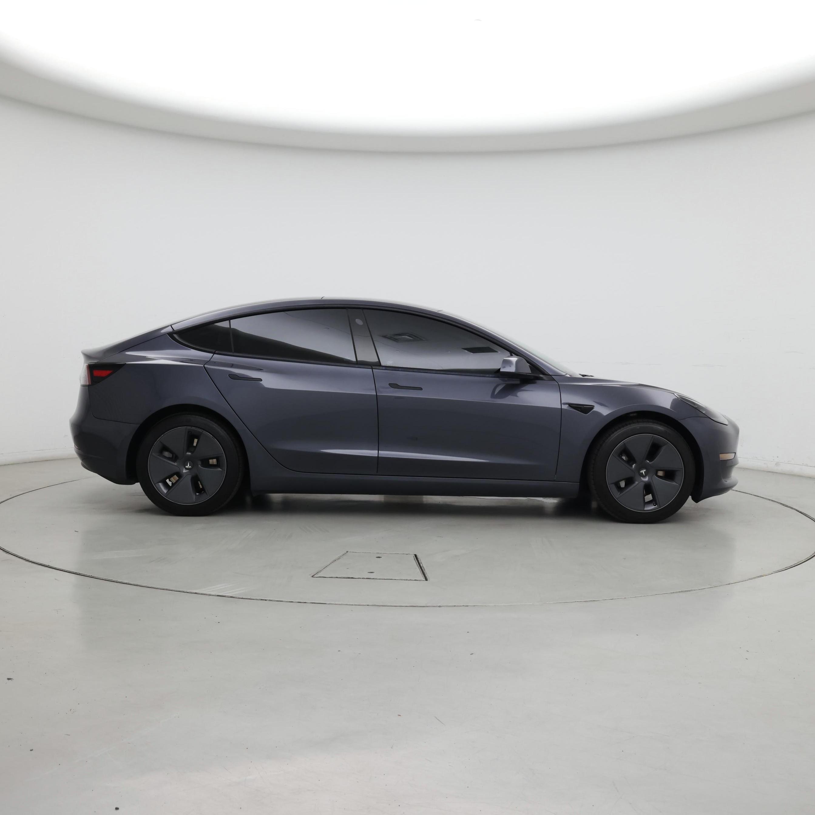 Thumbnail: 2022 Tesla Model 3 - 7