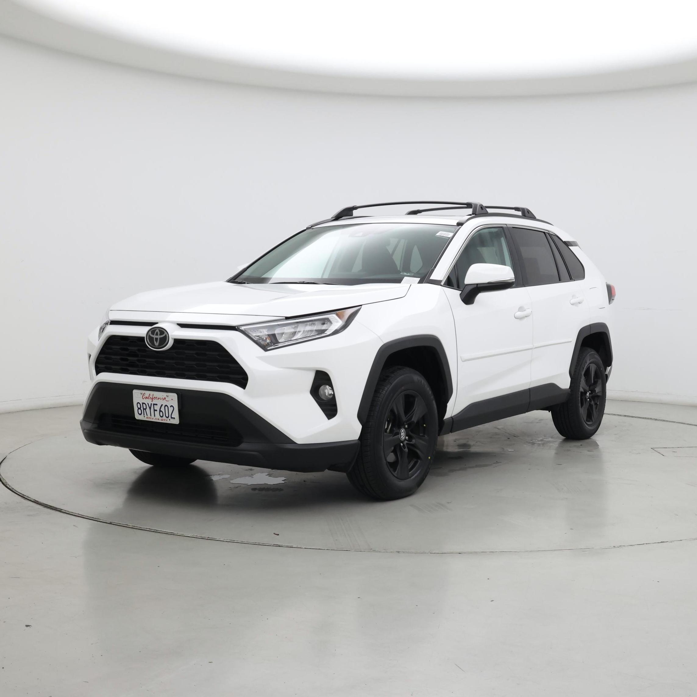 Thumbnail: 2020 Toyota RAV4 - 4