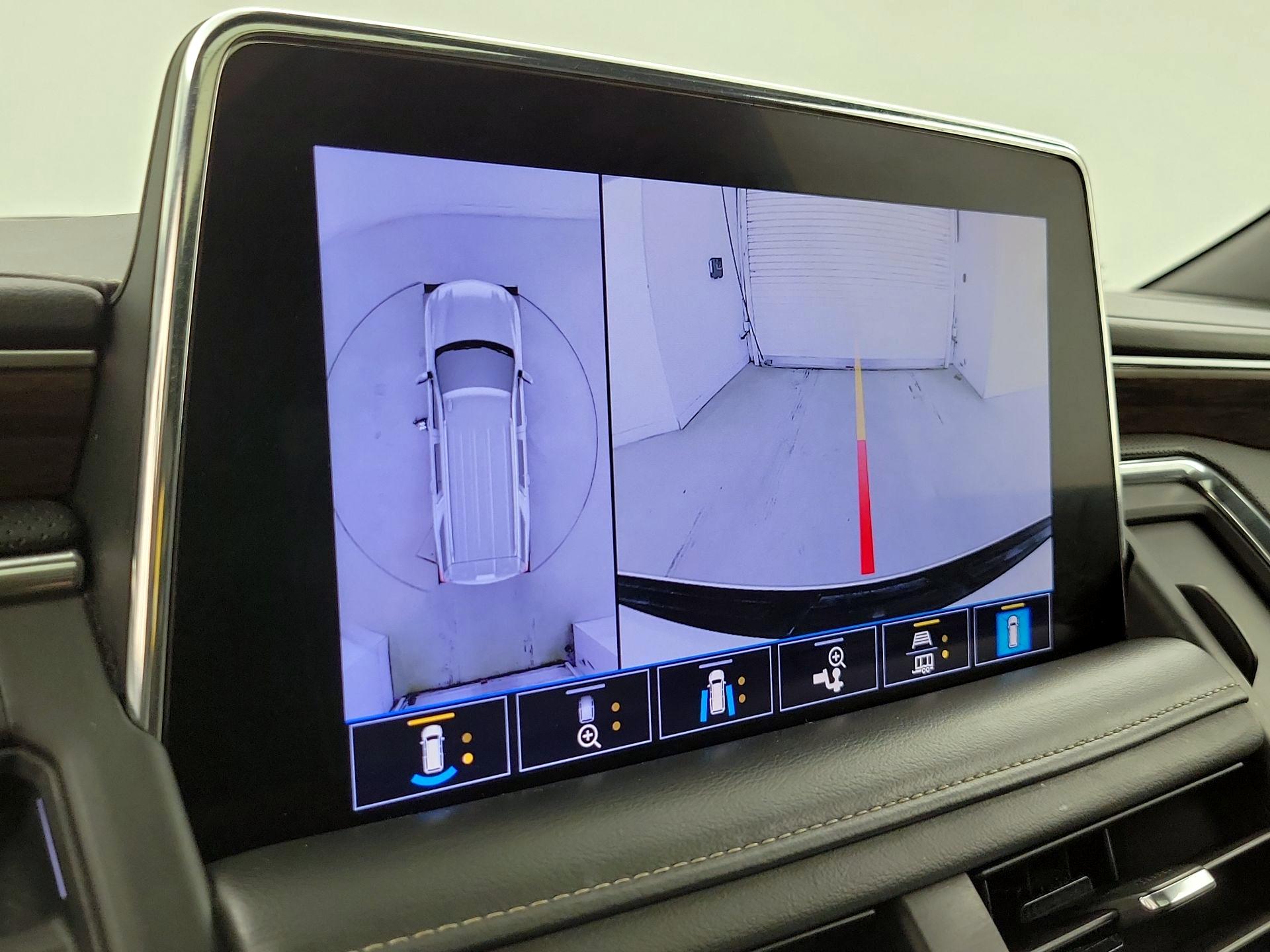 Thumbnail: 2021 Chevrolet Tahoe - 15