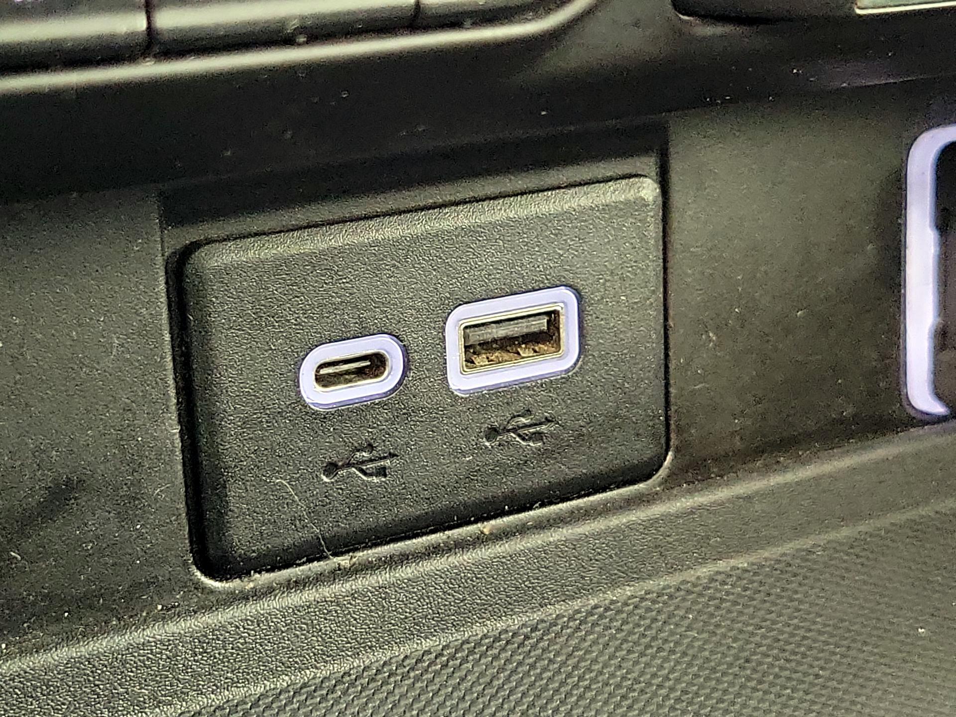 Thumbnail: 2021 Chevrolet Tahoe - 19