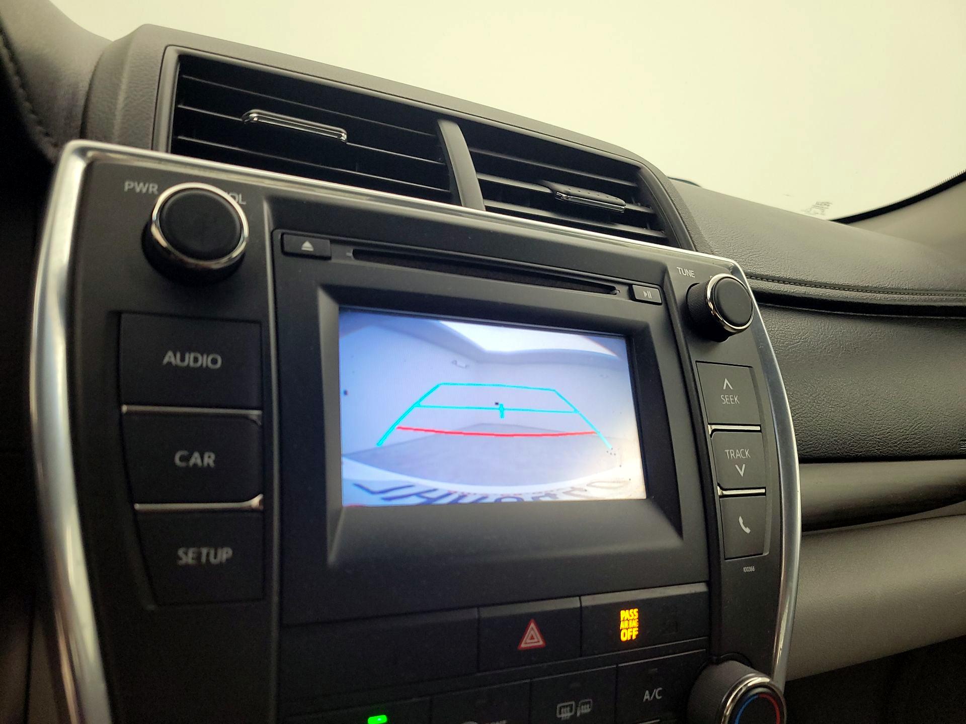 Thumbnail: 2015 Toyota Camry - 14