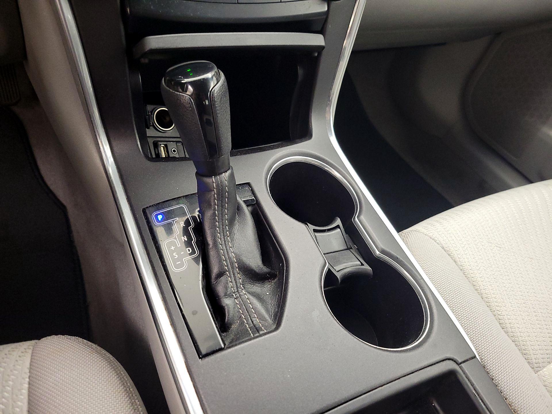 Thumbnail: 2015 Toyota Camry - 17