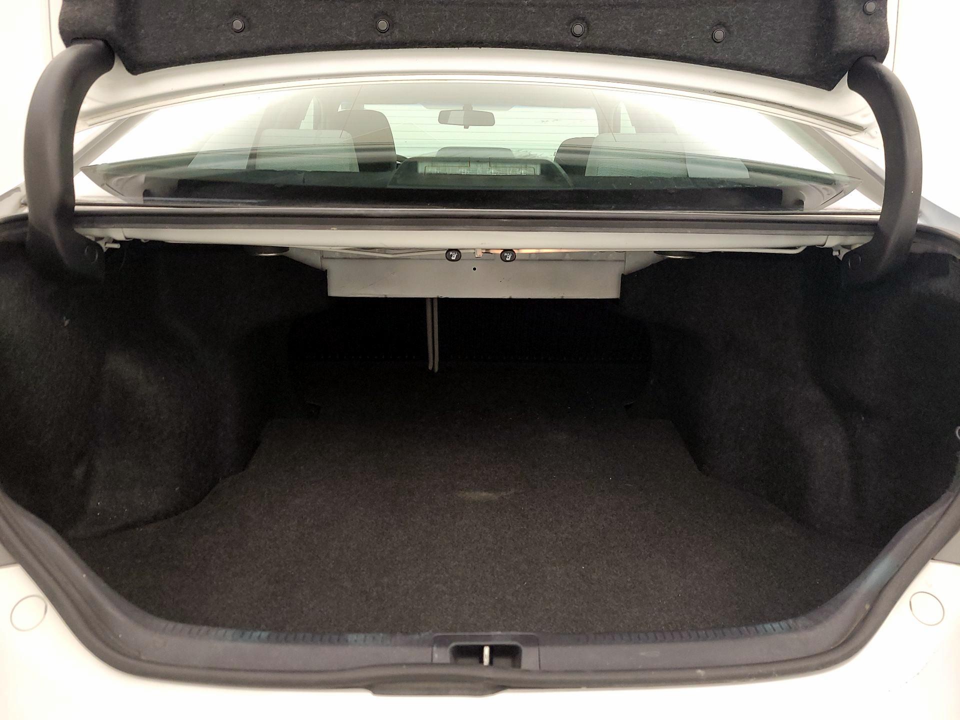 Thumbnail: 2015 Toyota Camry - 20