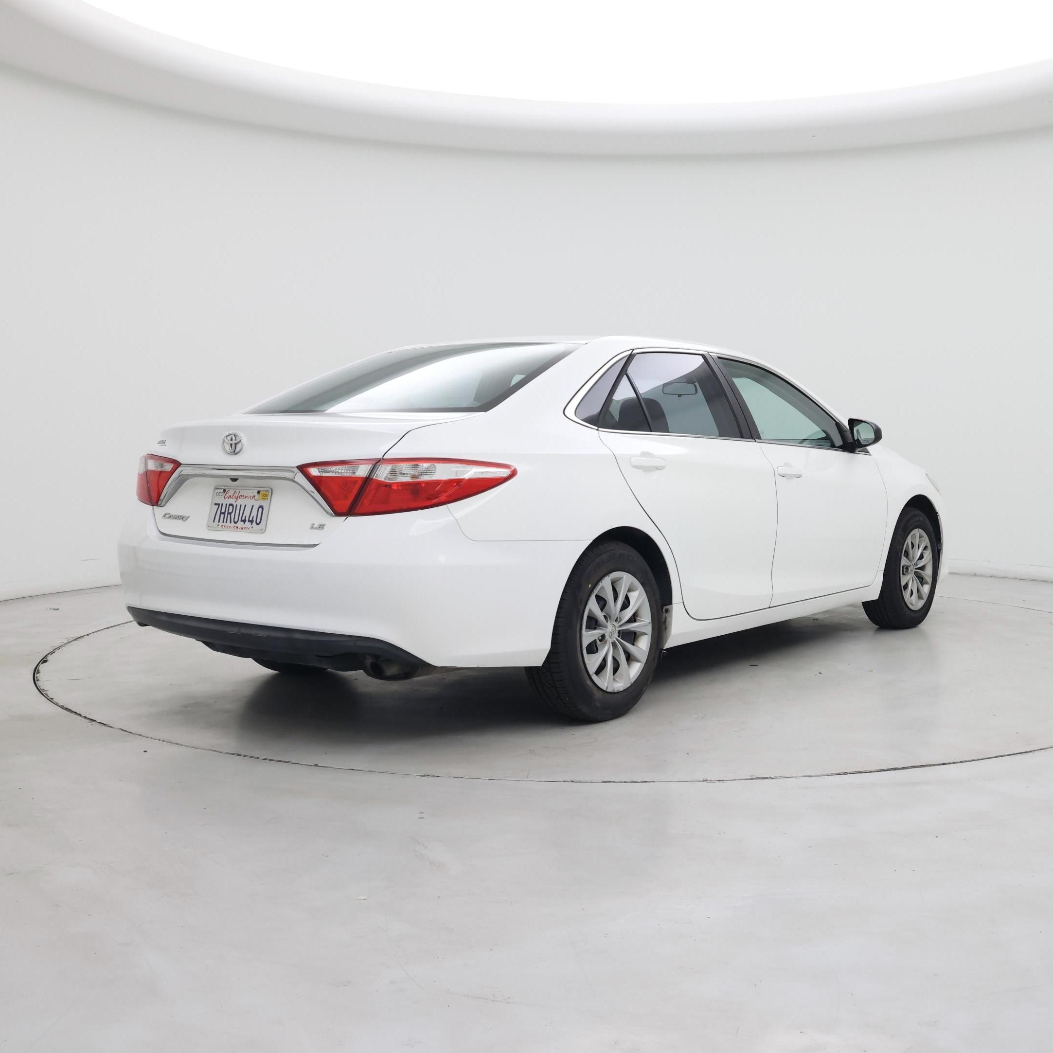 Thumbnail: 2015 Toyota Camry - 8