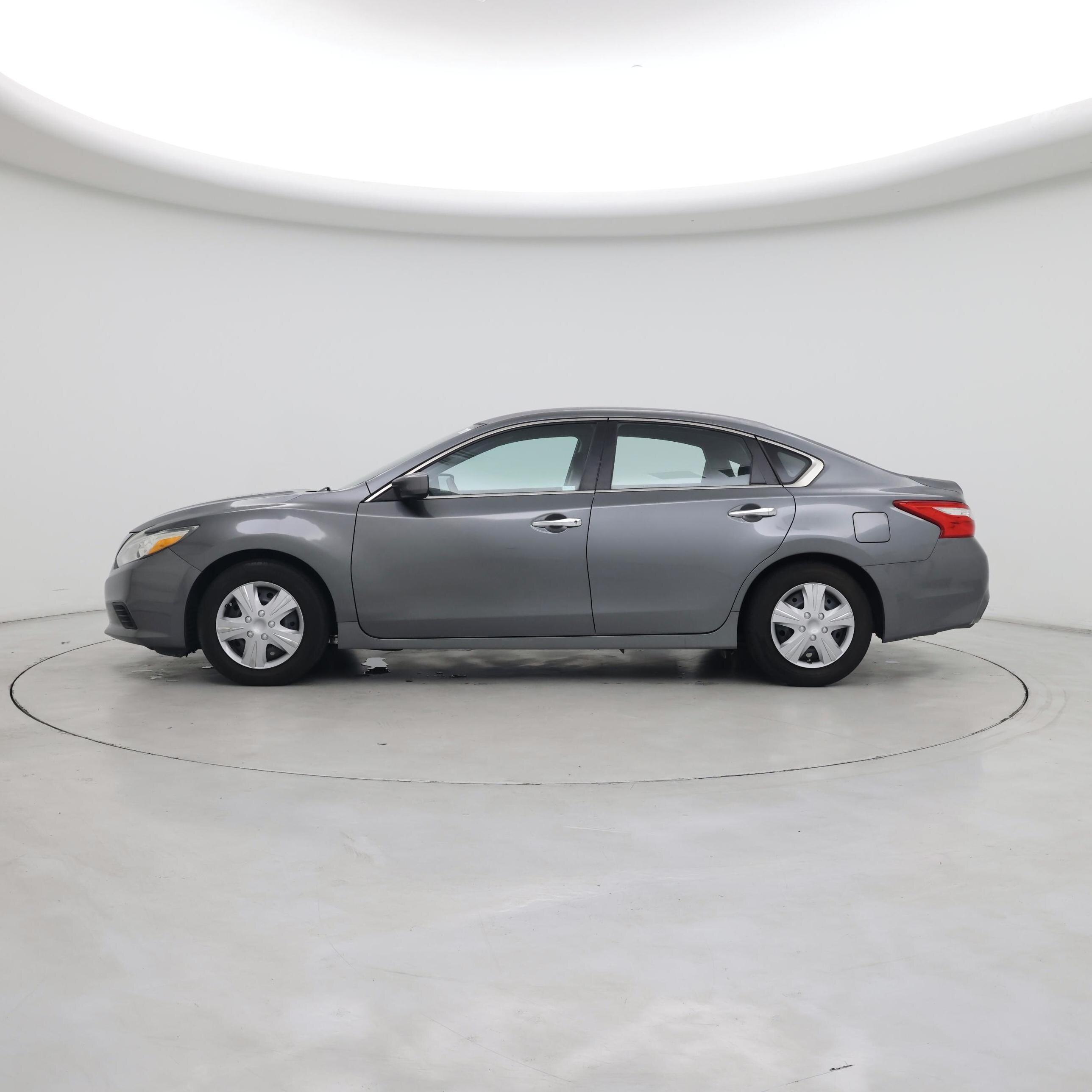 Thumbnail: 2016 Nissan Altima - 3