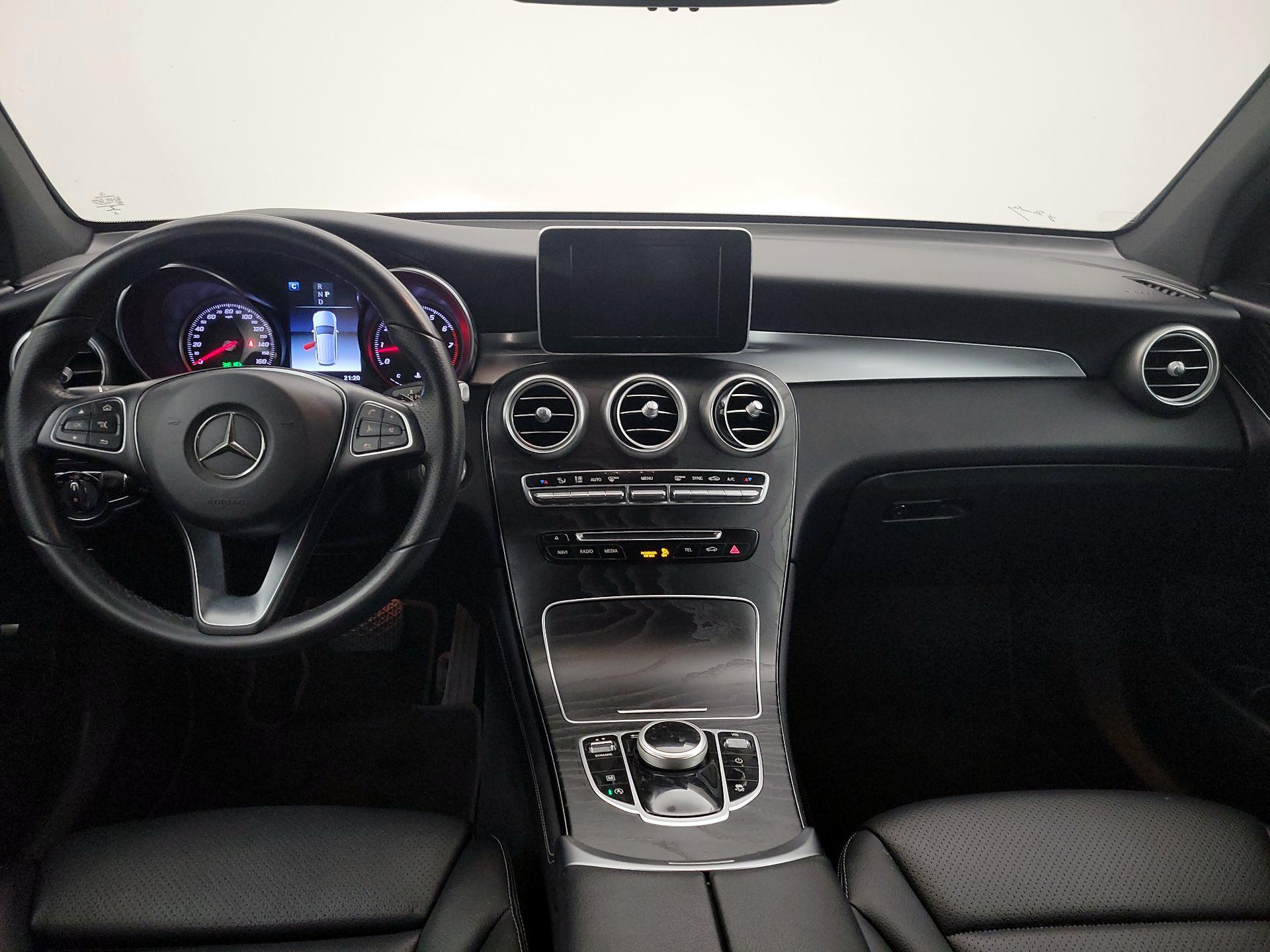 Thumbnail: 2018 Mercedes-Benz GLC - 9