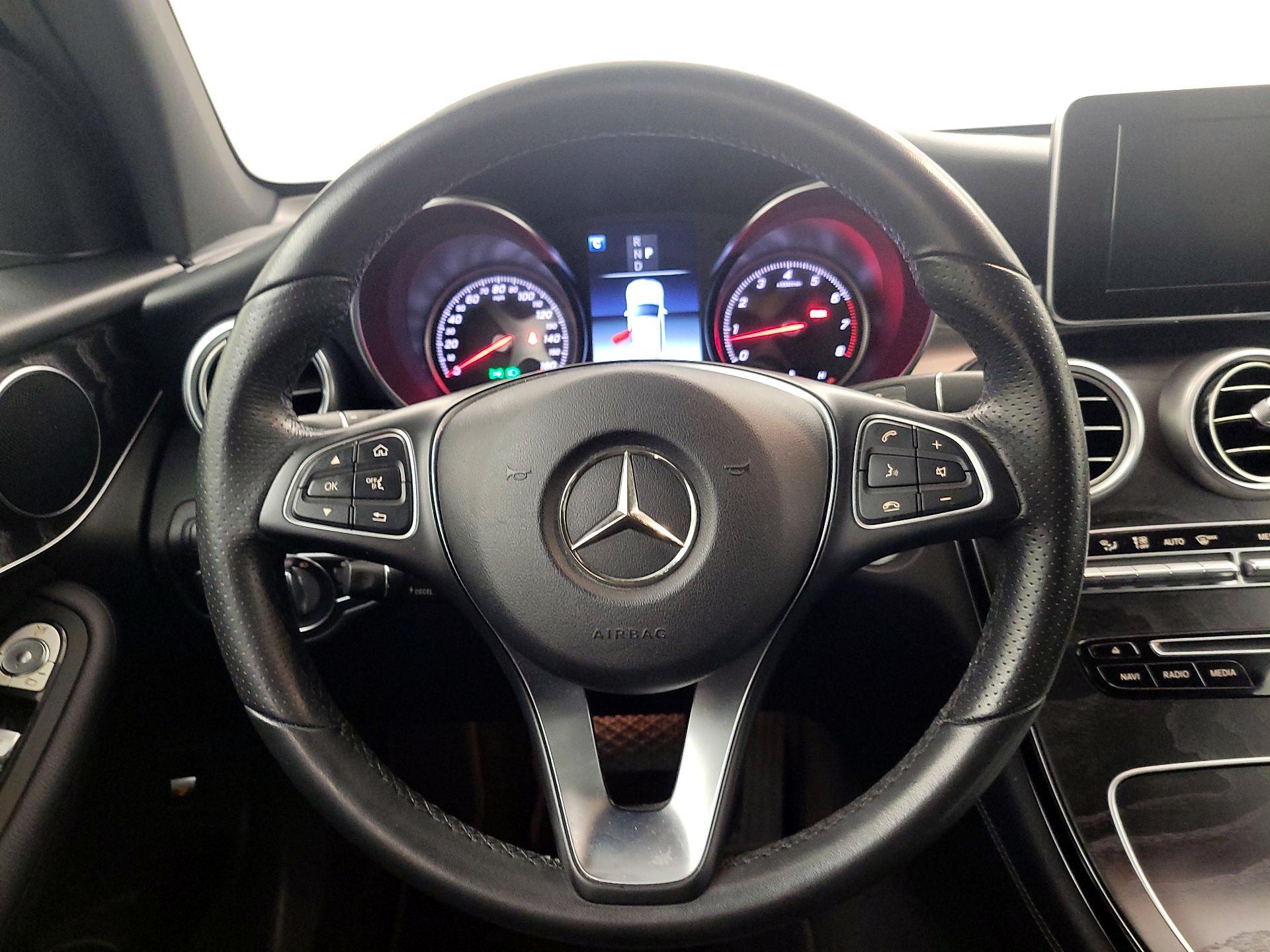 Thumbnail: 2018 Mercedes-Benz GLC - 10