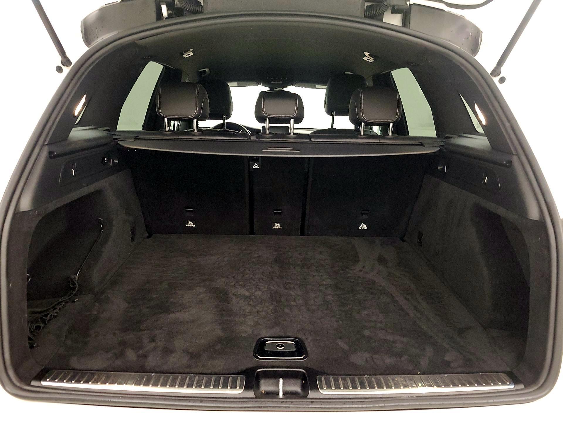 Thumbnail: 2018 Mercedes-Benz GLC - 20