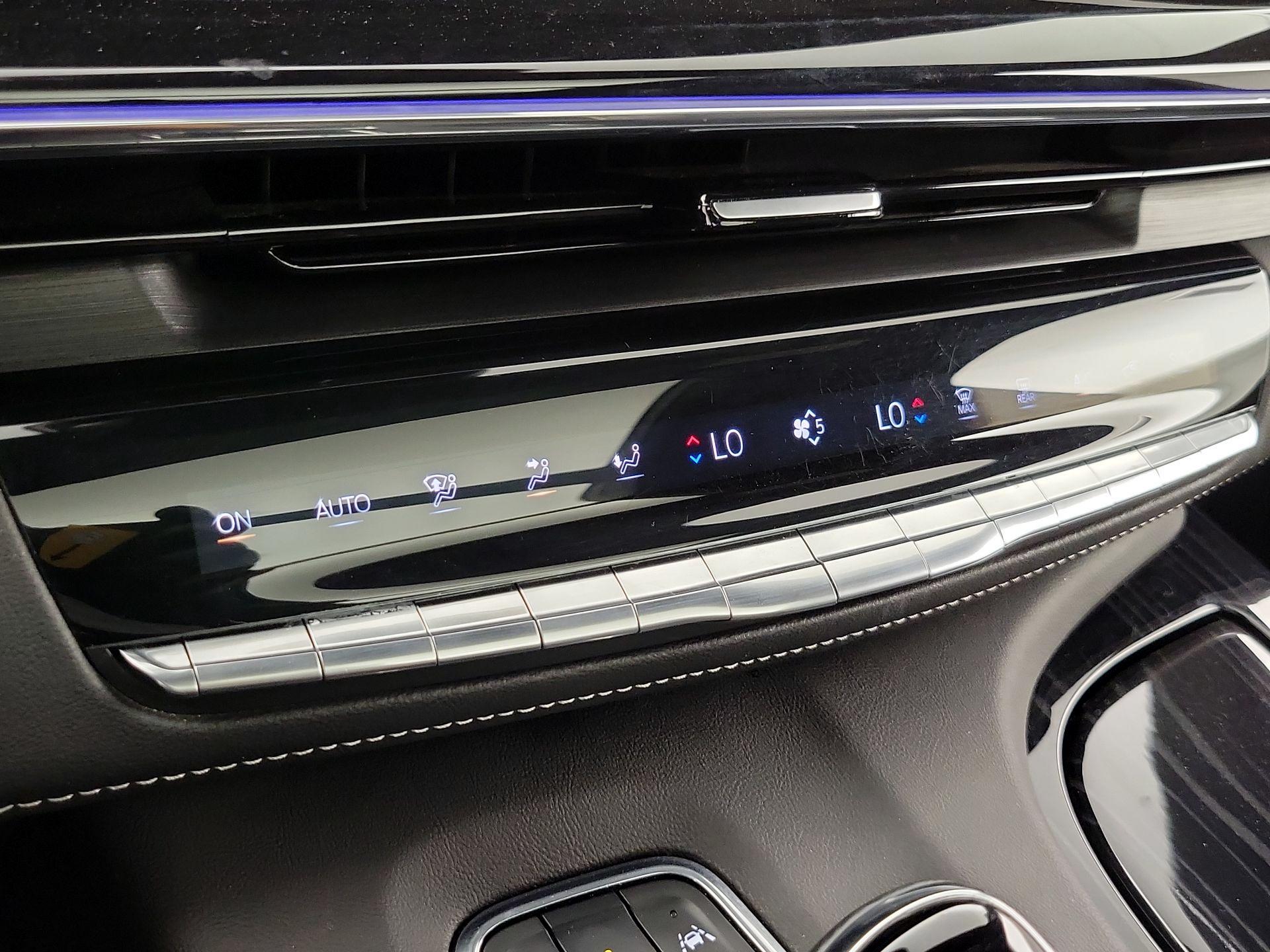 Thumbnail: 2023 Cadillac Escalade - 17