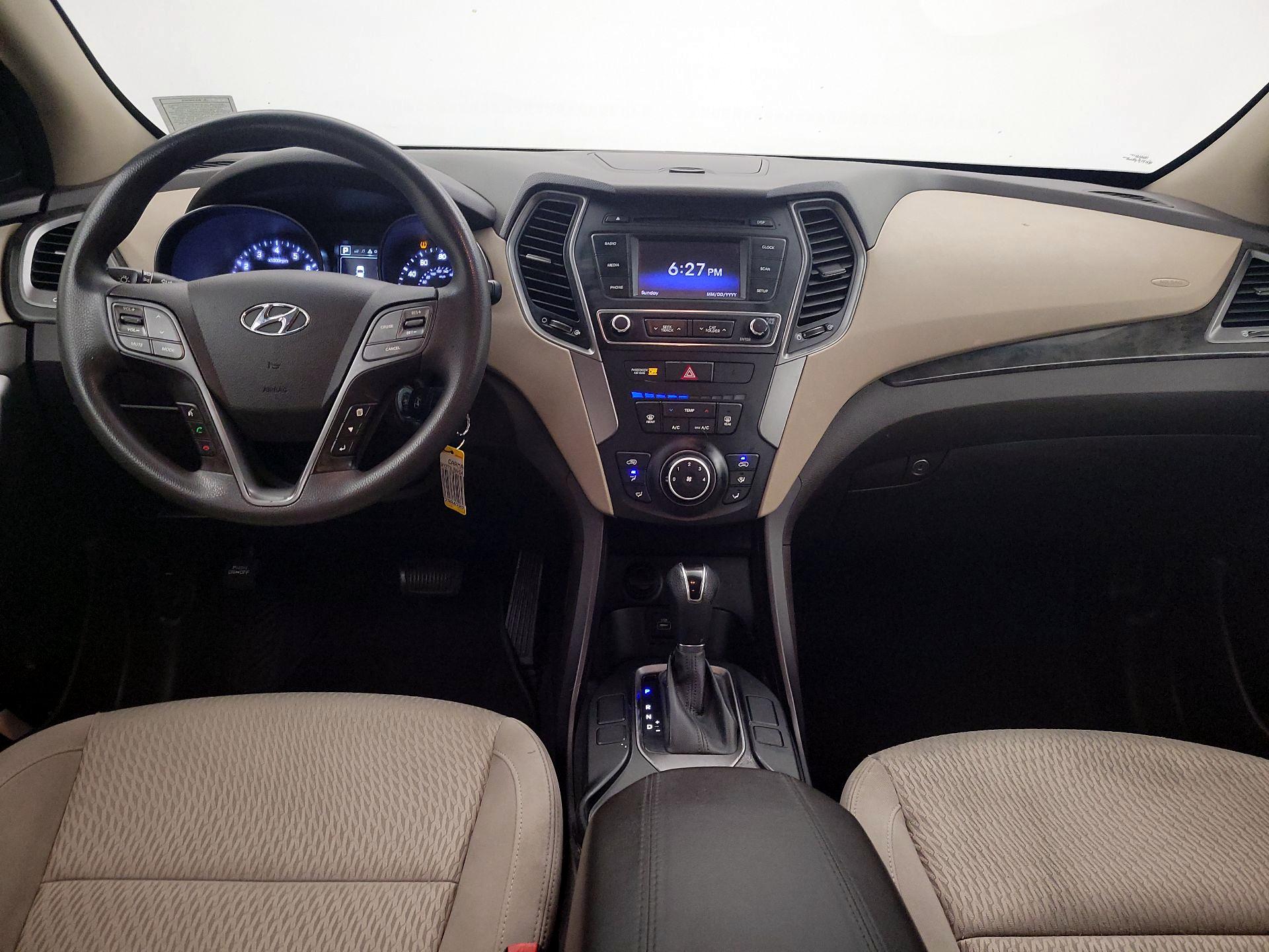 Thumbnail: 2017 Hyundai Santa Fe - 9