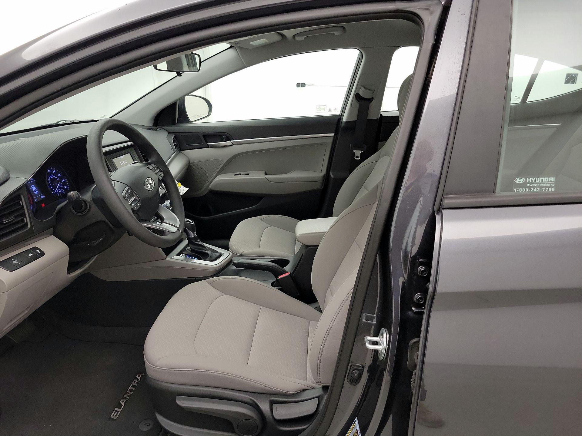 Thumbnail: 2020 Hyundai Elantra - 11