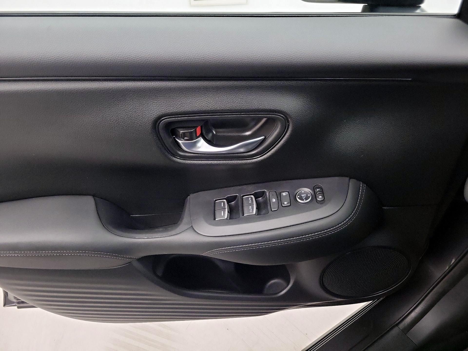 Thumbnail: 2025 Honda HR-V - 12