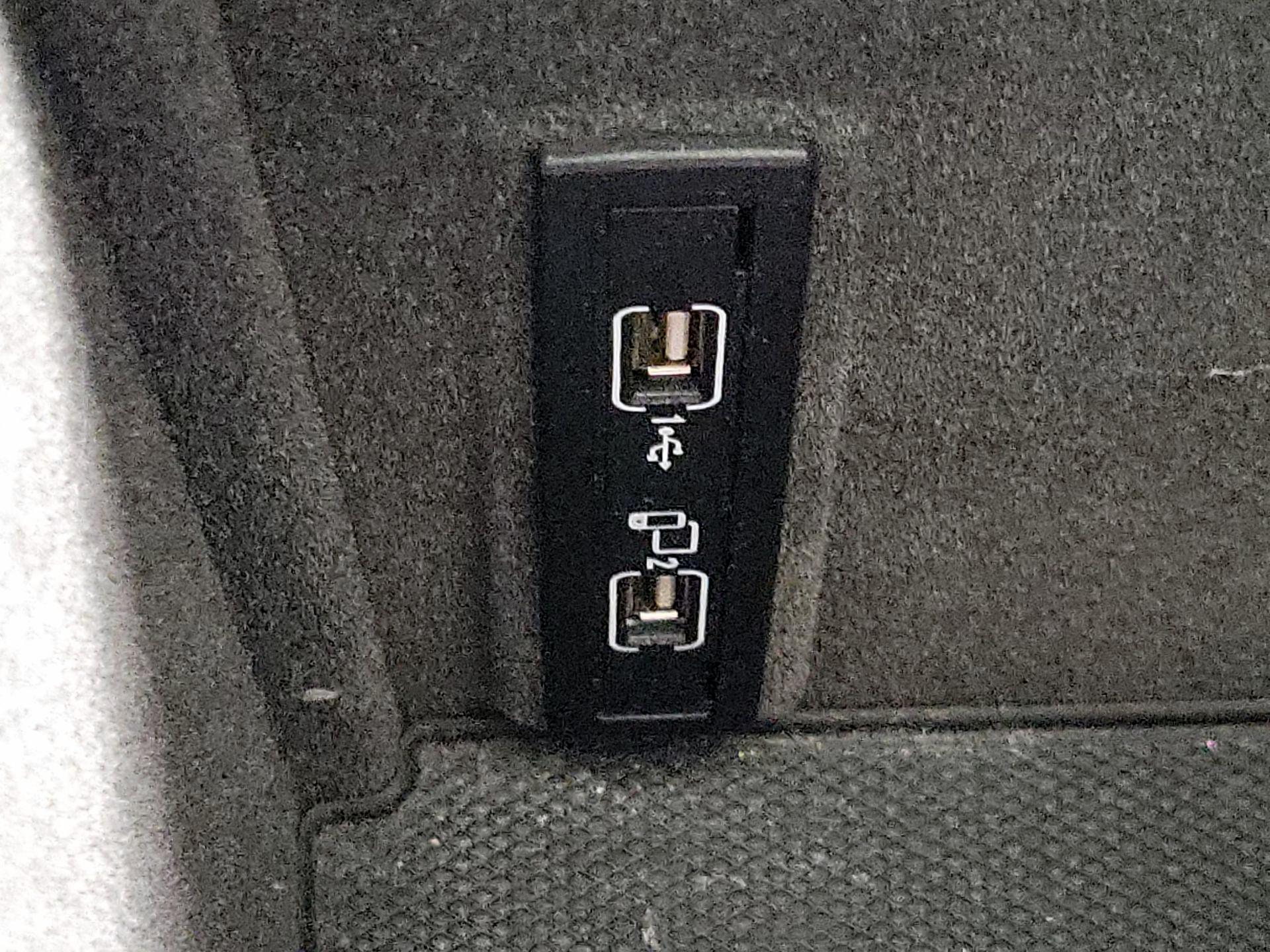 Thumbnail: 2018 Mercedes-Benz GLS - 19