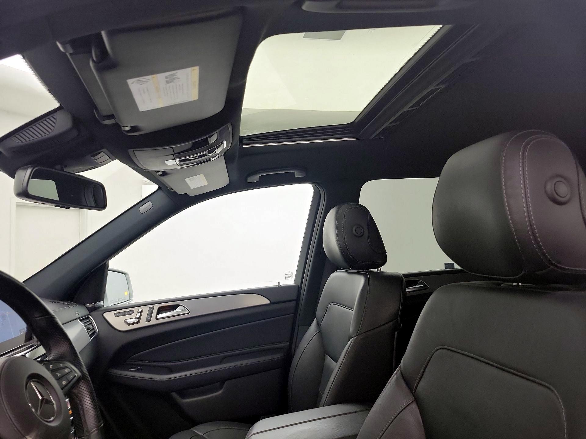 Thumbnail: 2018 Mercedes-Benz GLS - 20