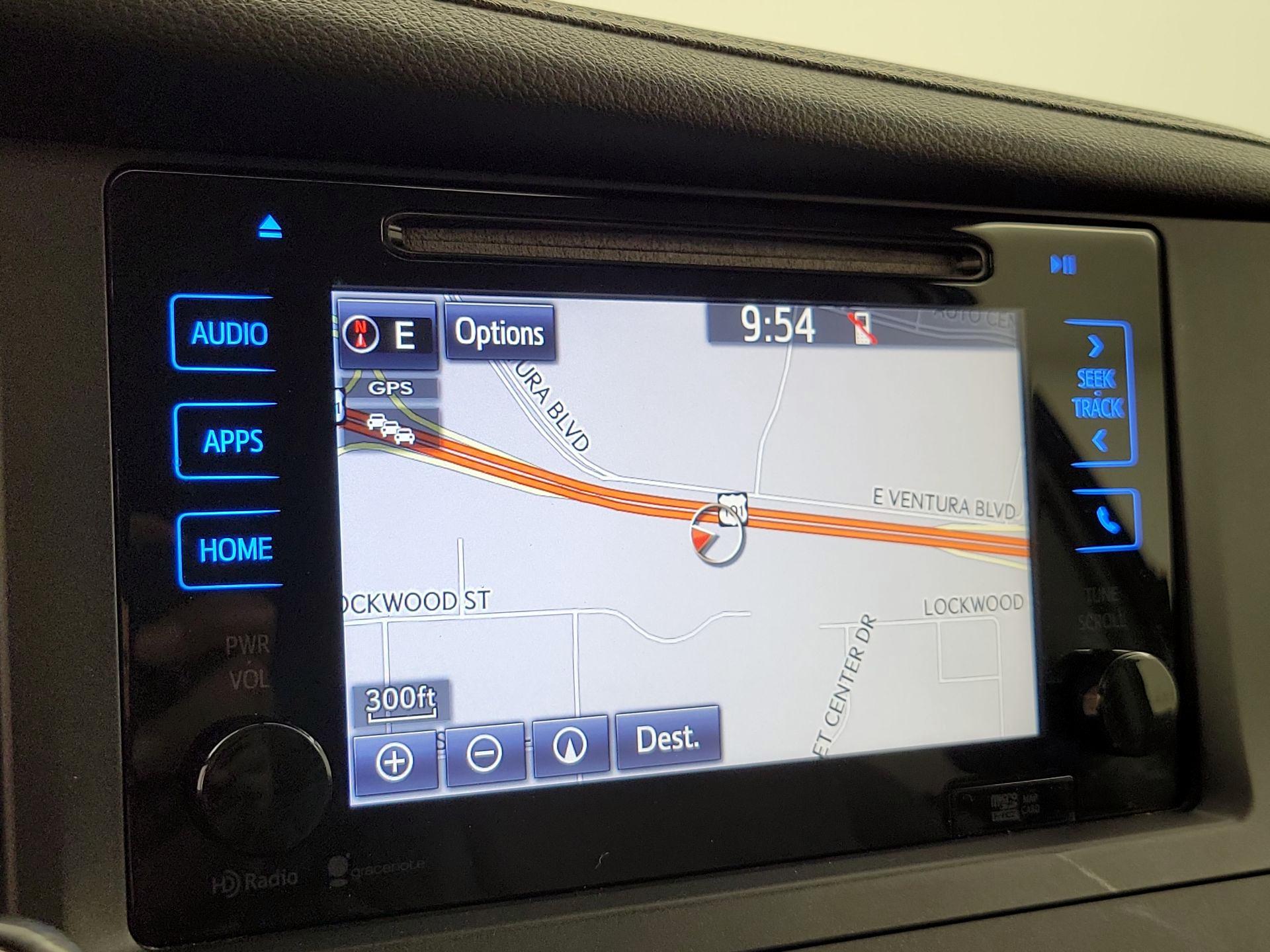 Thumbnail: 2015 Toyota Sienna - 14