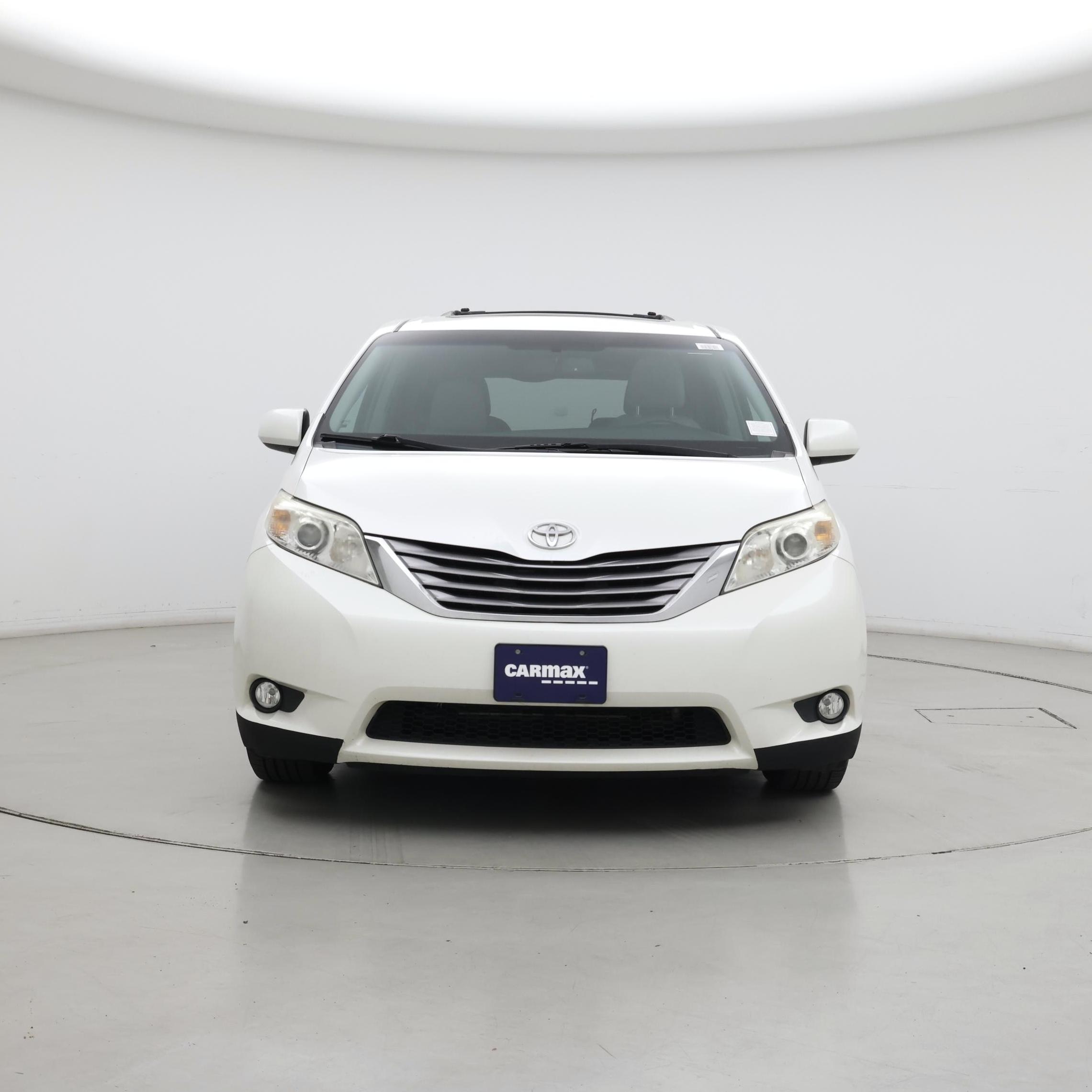 Thumbnail: 2015 Toyota Sienna - 5