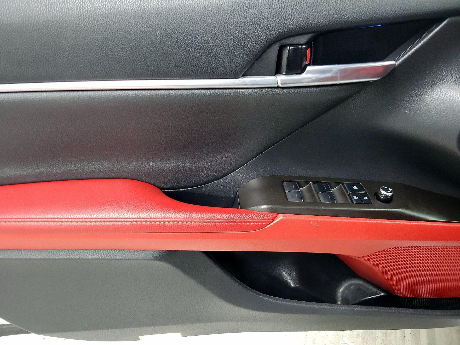 Thumbnail: 2021 Toyota Camry - 12