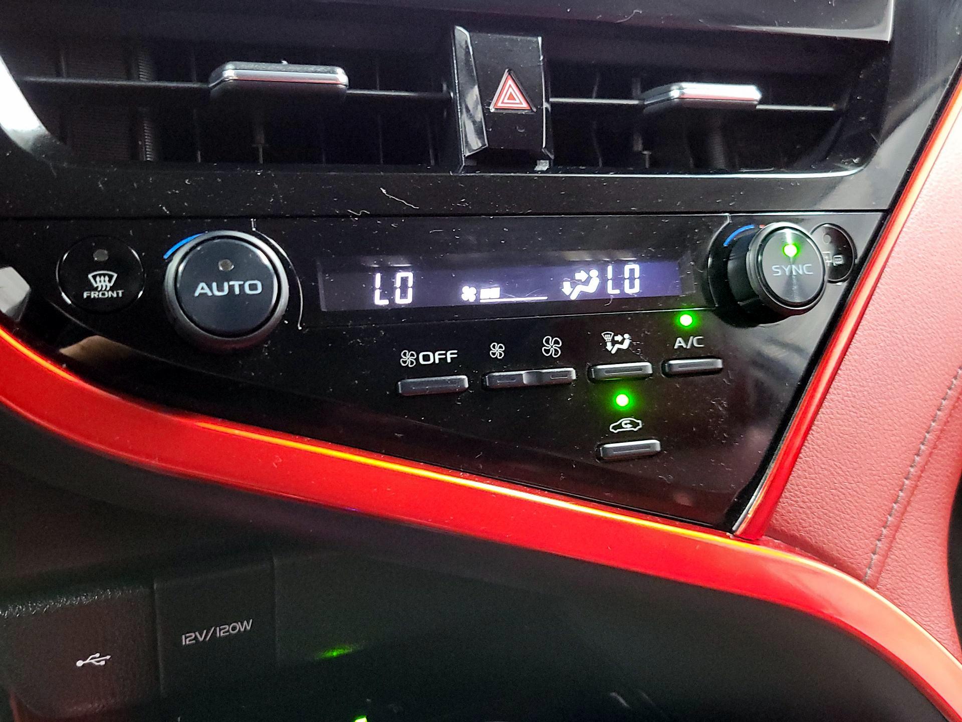 Thumbnail: 2021 Toyota Camry - 16
