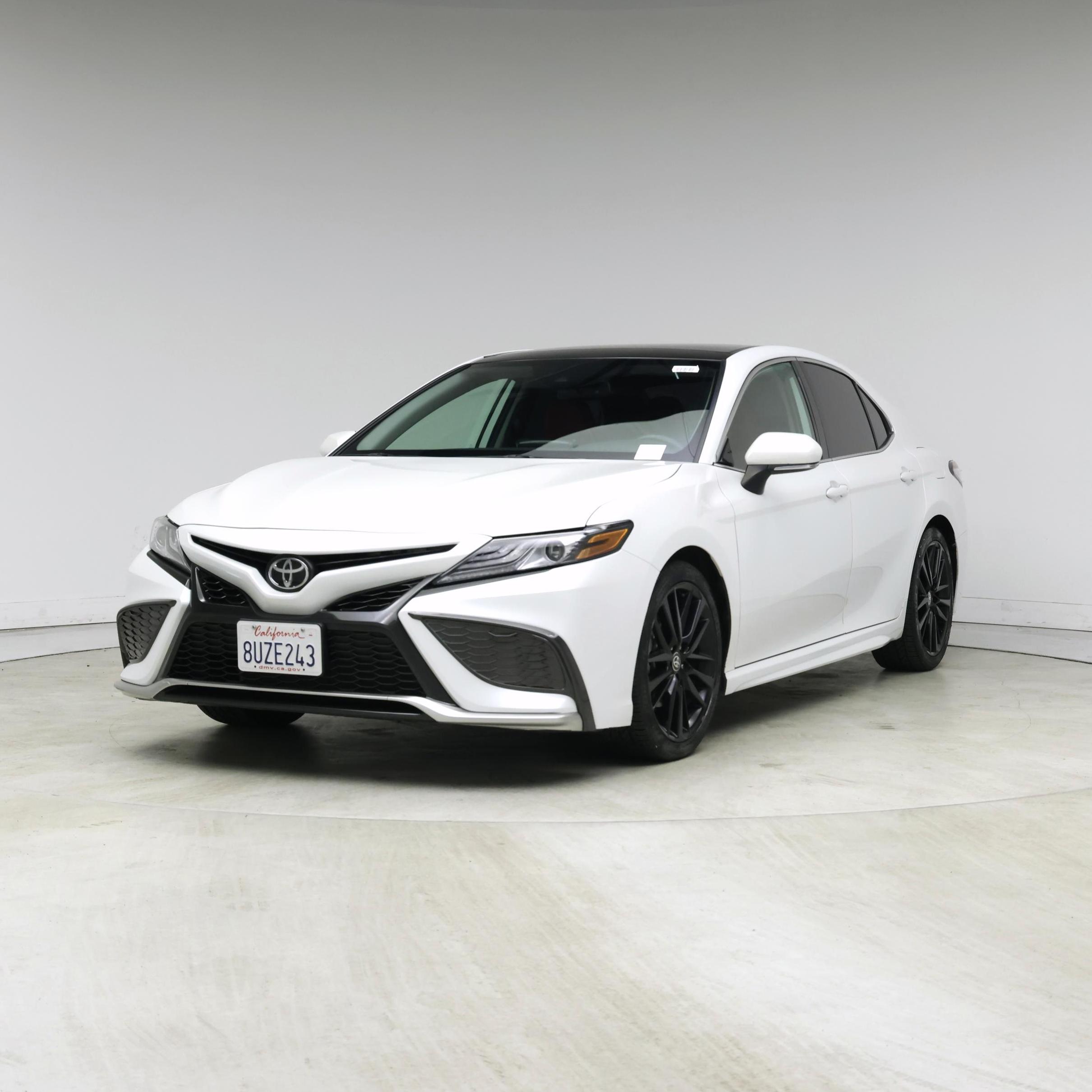 Thumbnail: 2021 Toyota Camry - 4