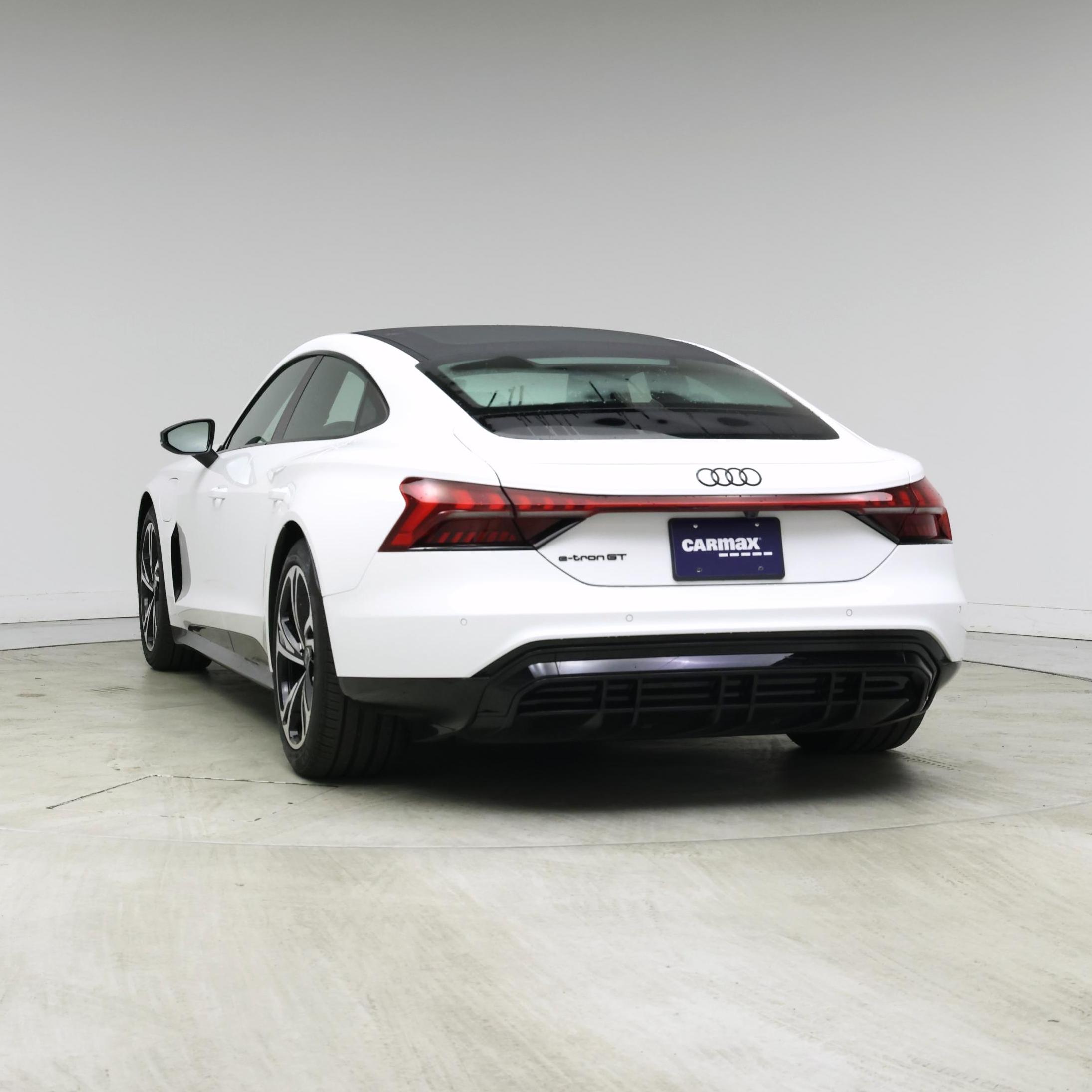 Thumbnail: 2022 Audi e-tron GT - 6