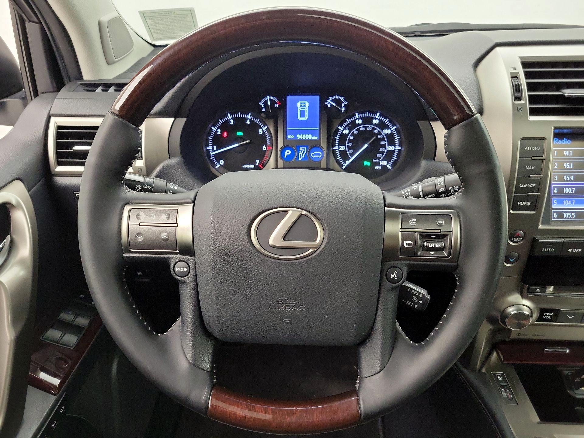 Thumbnail: 2019 Lexus GX - 10