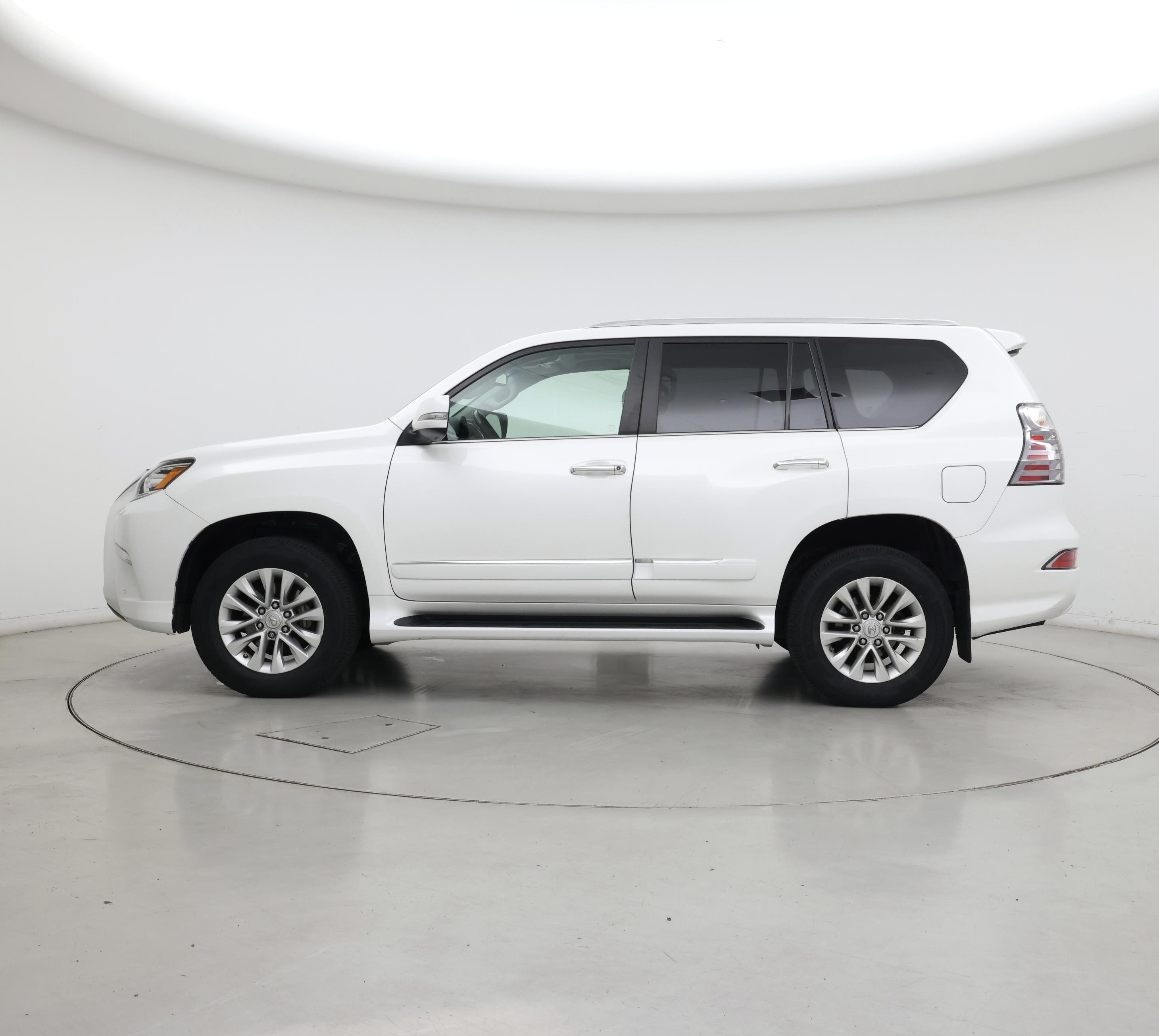 Thumbnail: 2019 Lexus GX - 3